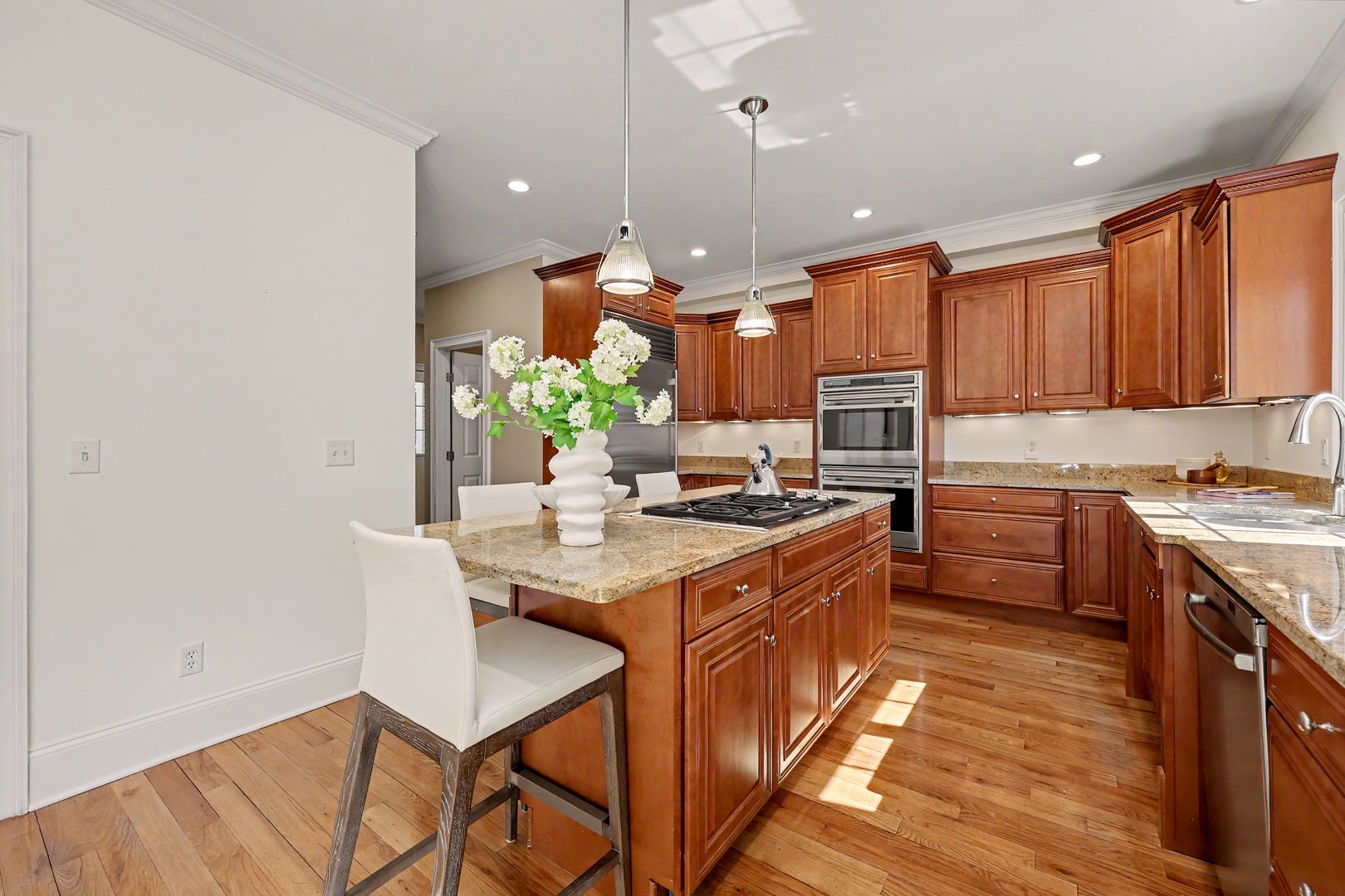 10 Chapman Place Photo 17