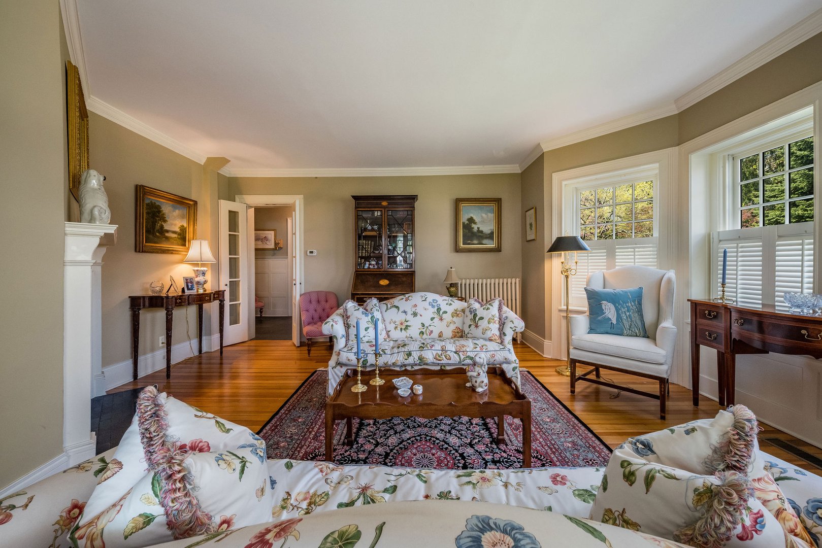 880 Boston Post Road Photo 12