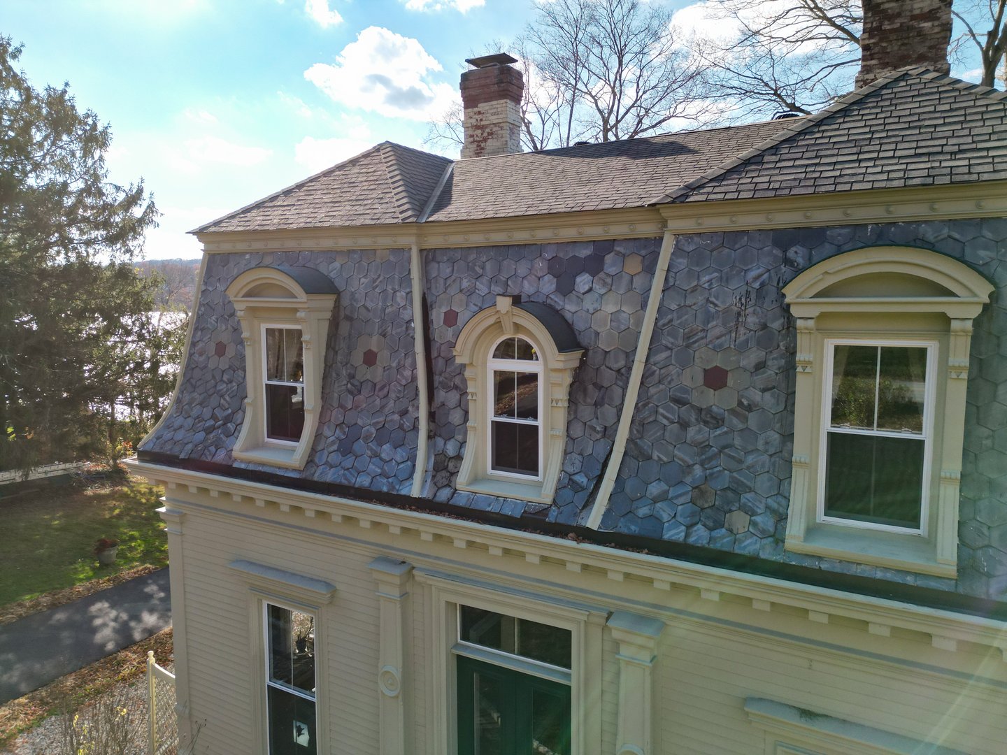 77 Main Street Photo 9