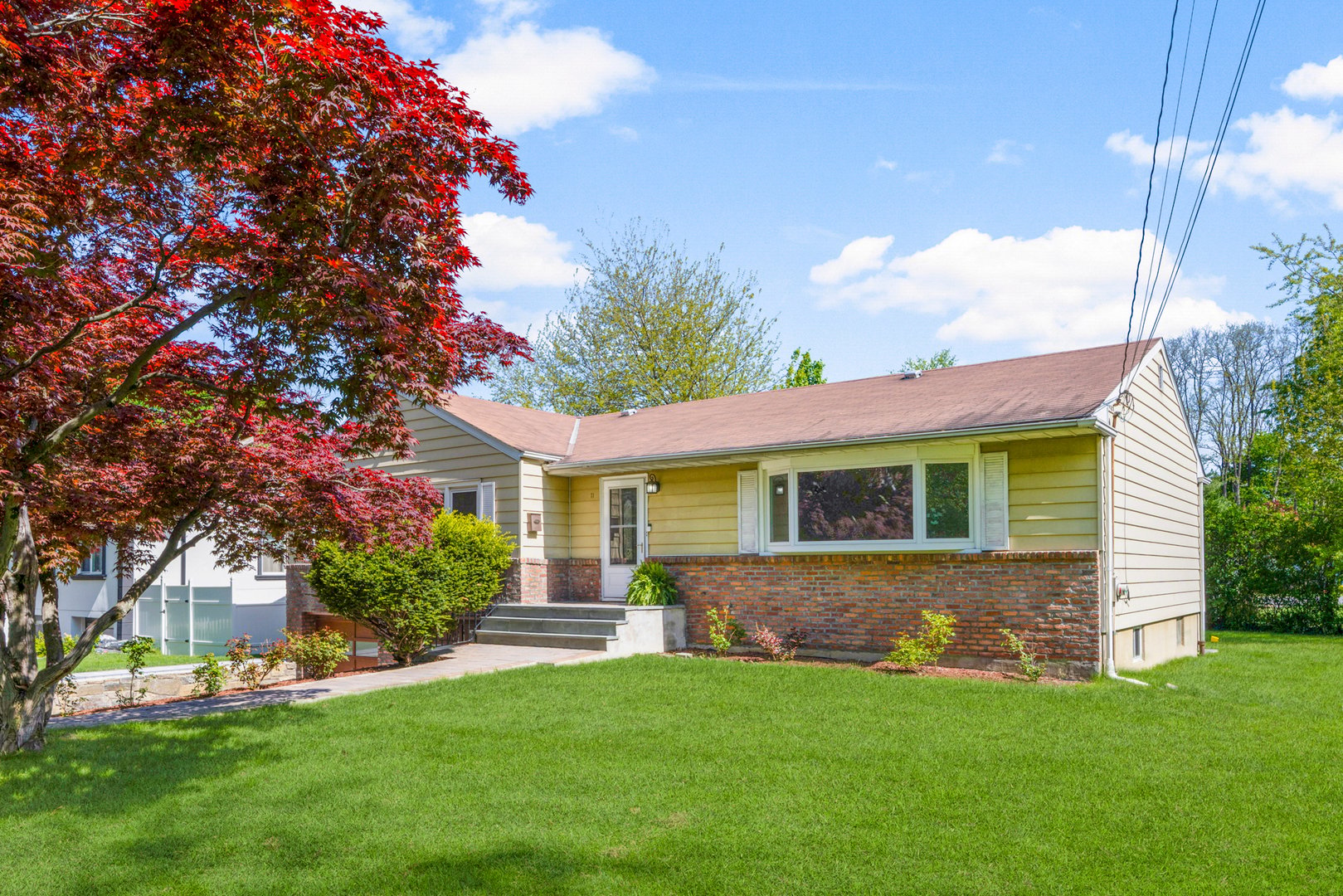 71 Bacon Place Photo 3
