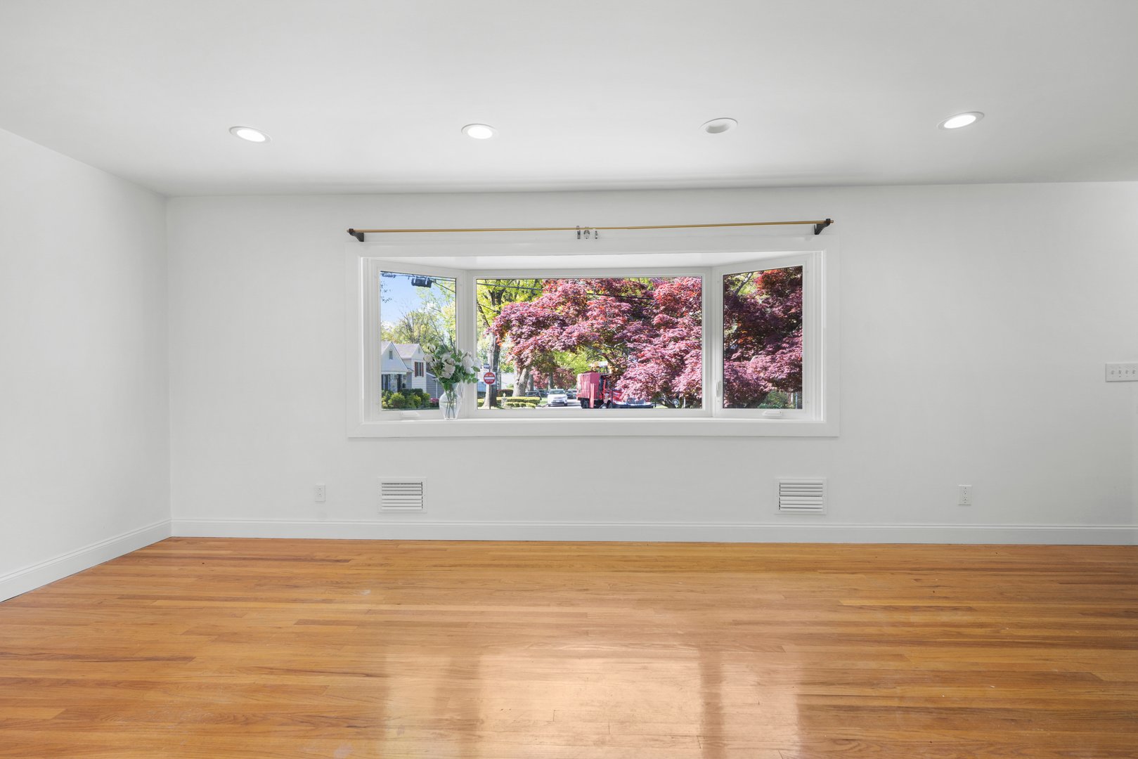 71 Bacon Place Photo 15
