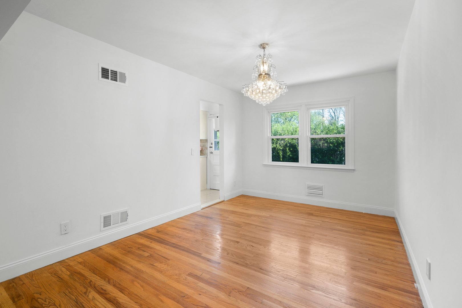71 Bacon Place Photo 17
