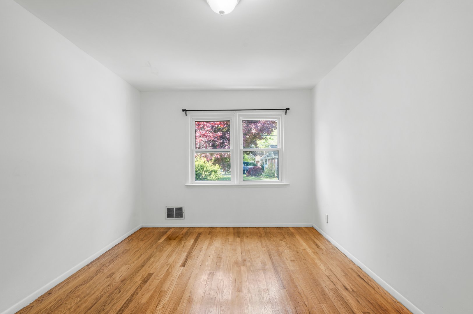 71 Bacon Place Photo 24