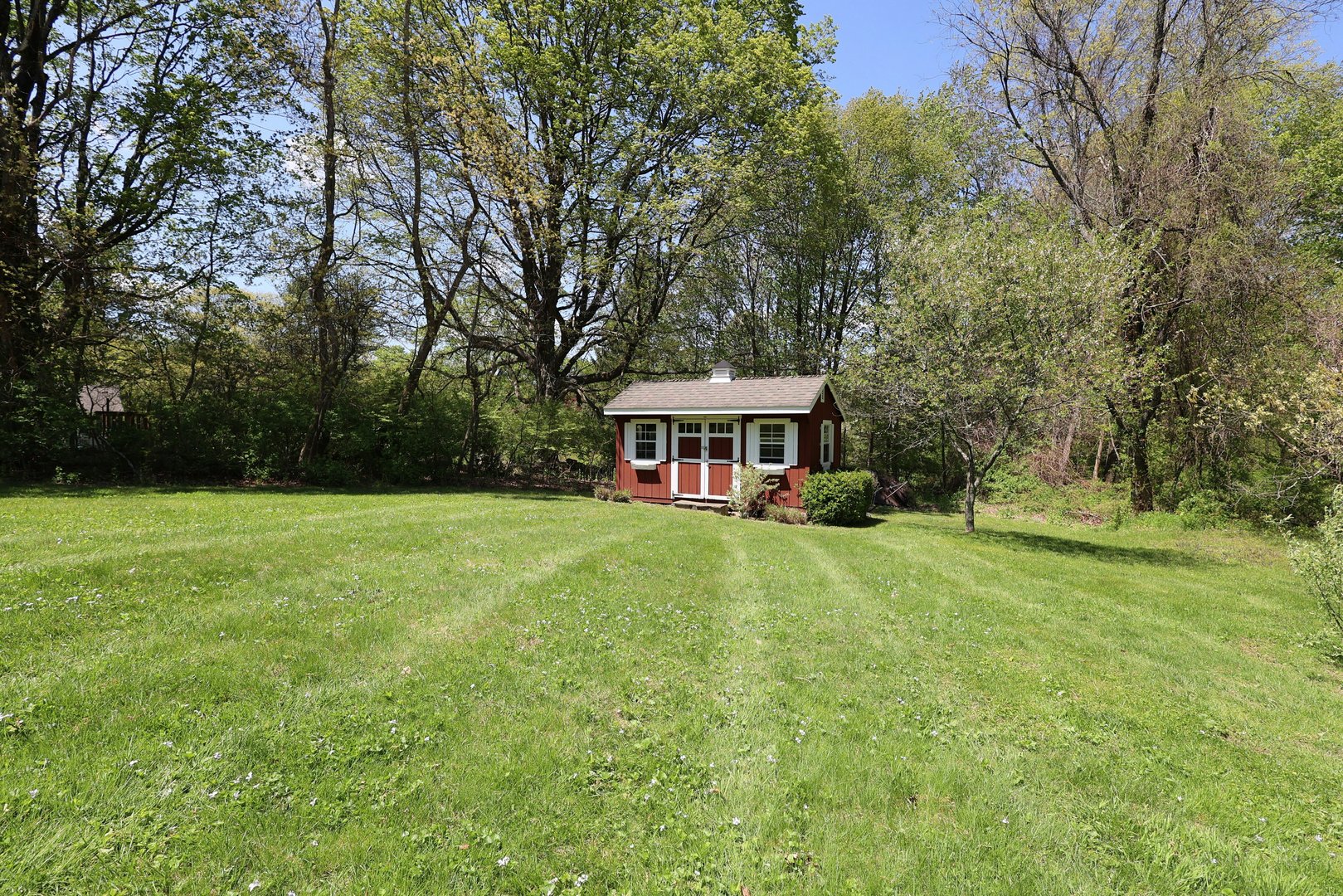 68 Bloomer Road Photo 38