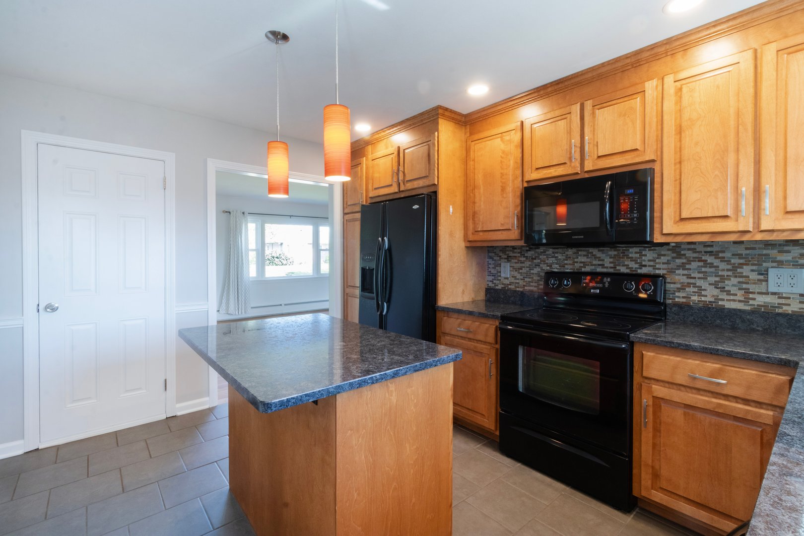 30 Hopkins Drive Photo 6