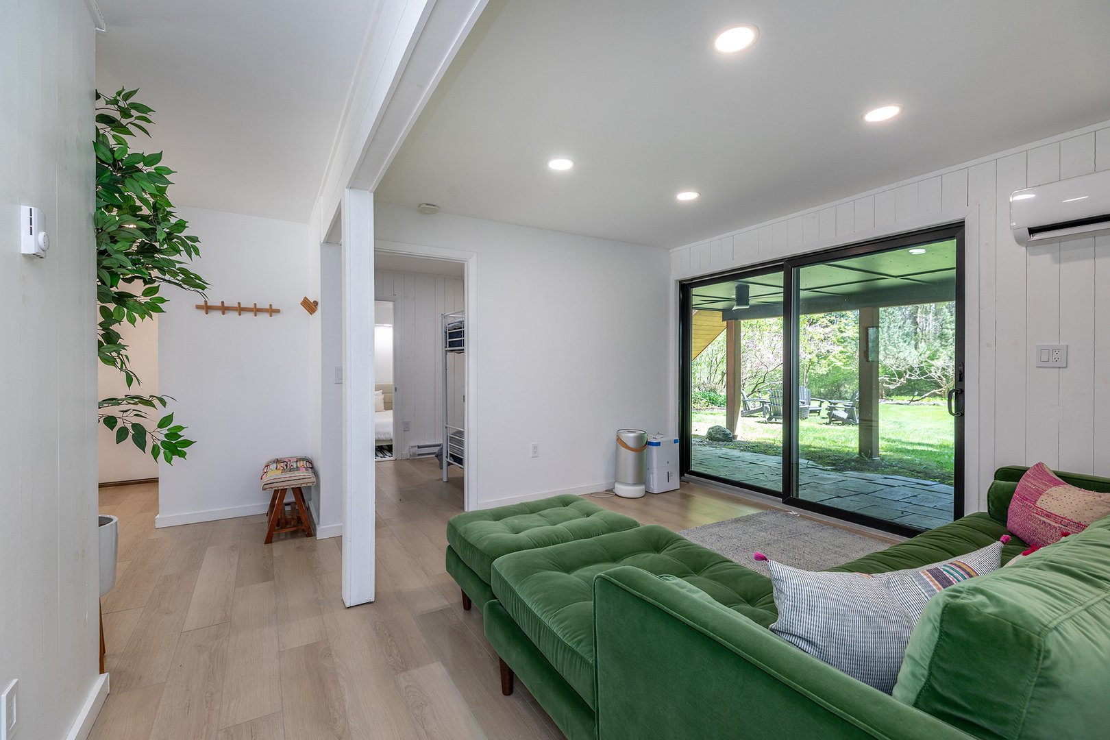 94 Washinee Heights Road Photo 12