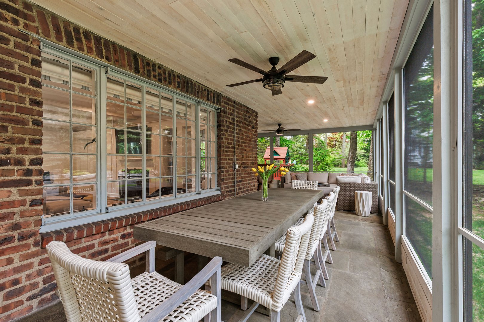 10 Woodland Drive Photo 14