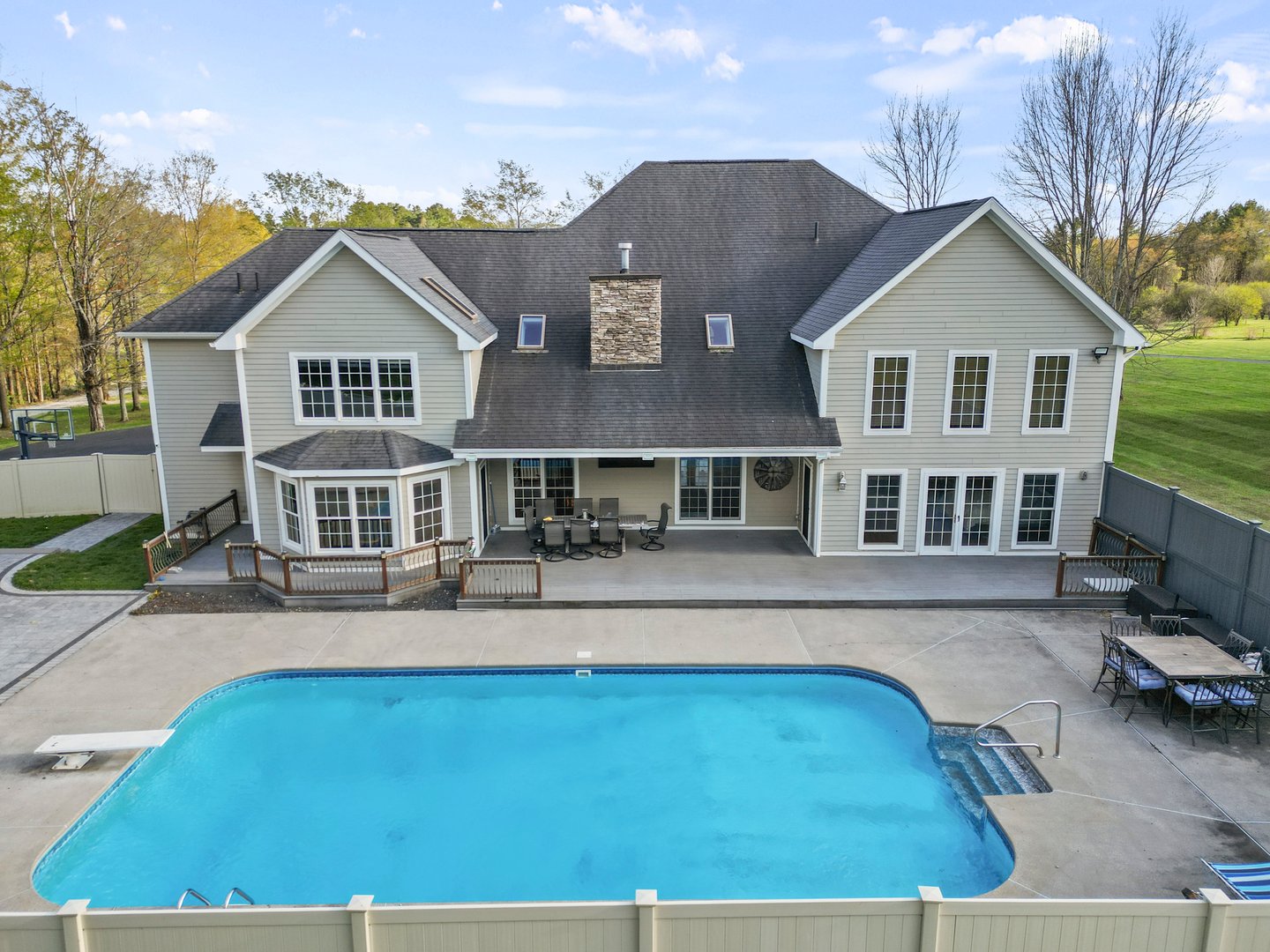 63 Blythewood Dr Photo 48