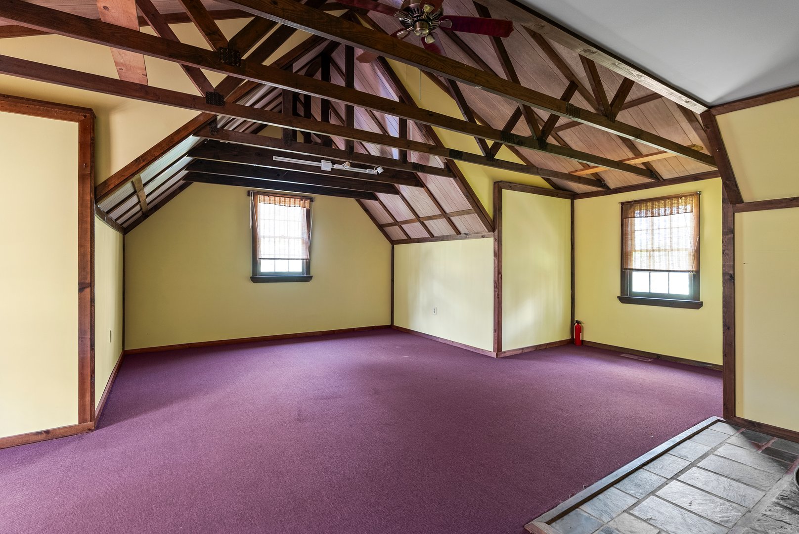 8 Morgan Road Photo 35