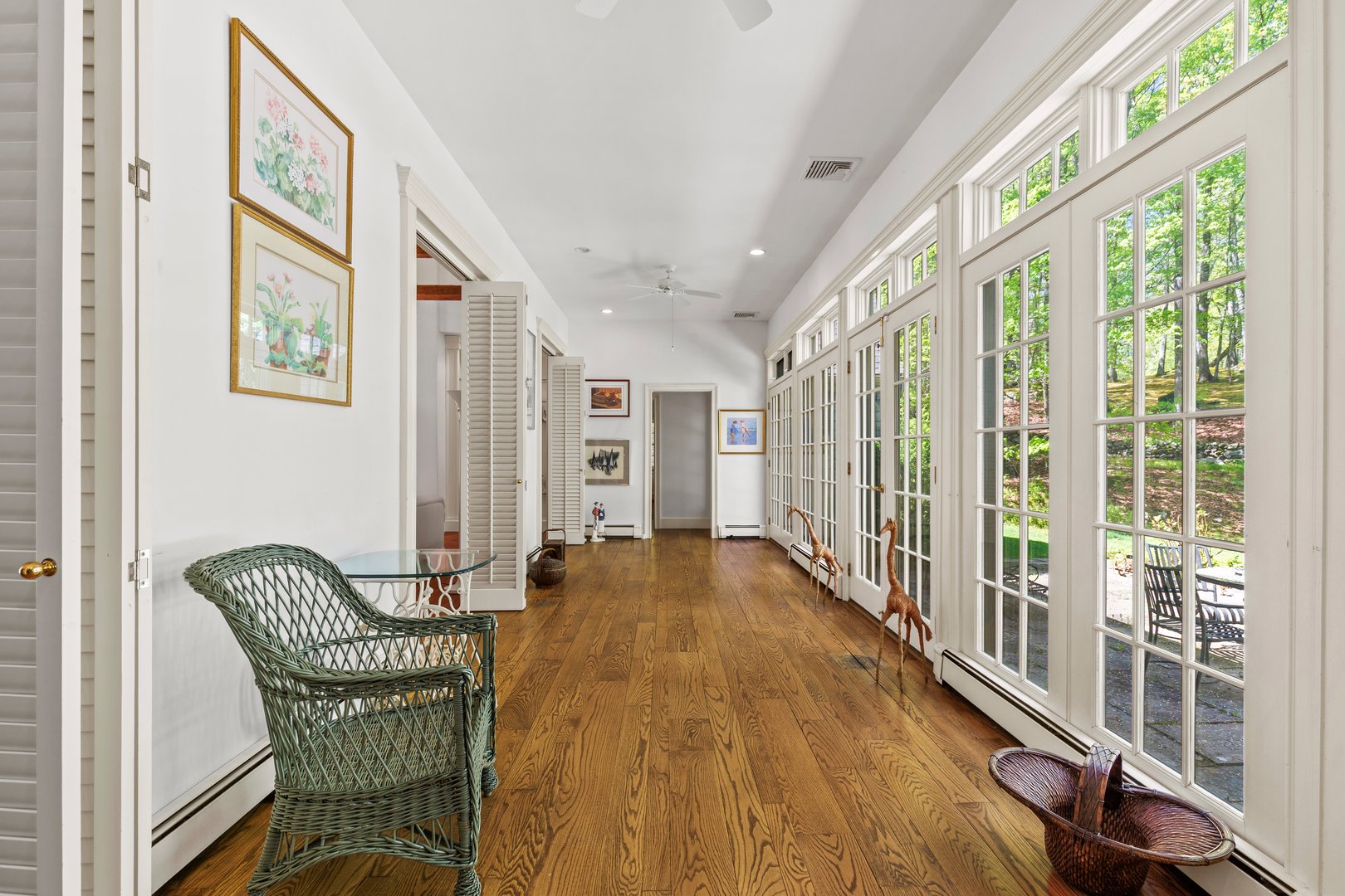 158 Mead Street Photo 8