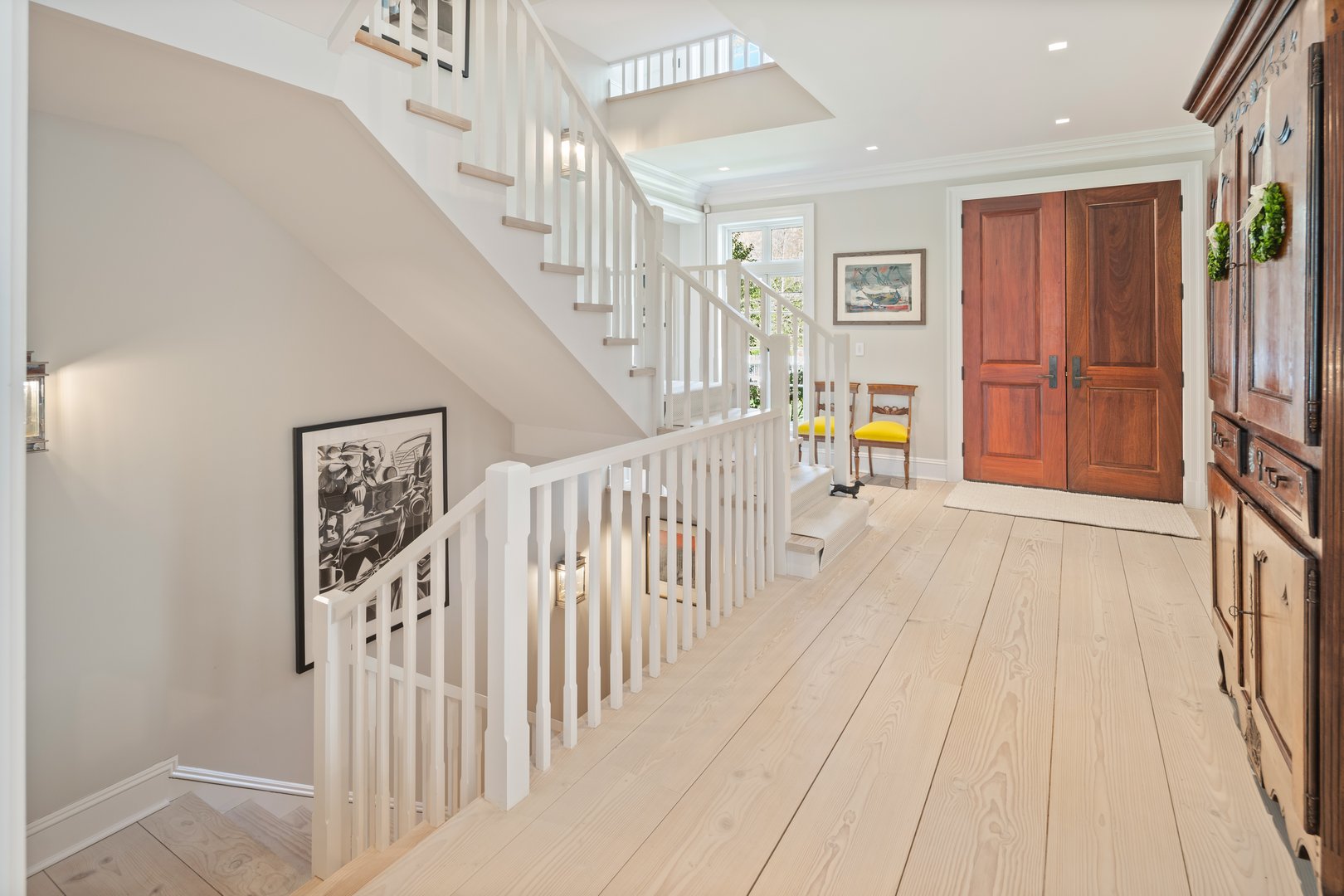 24 Llewellyn Drive Photo 3