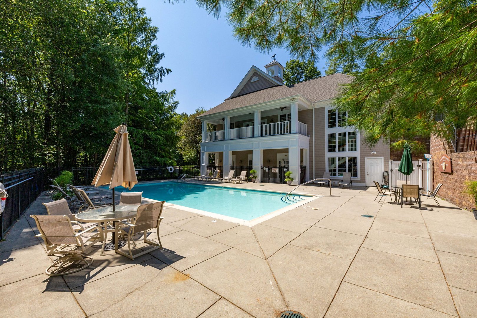 154 Hunter Drive #154 Photo 31
