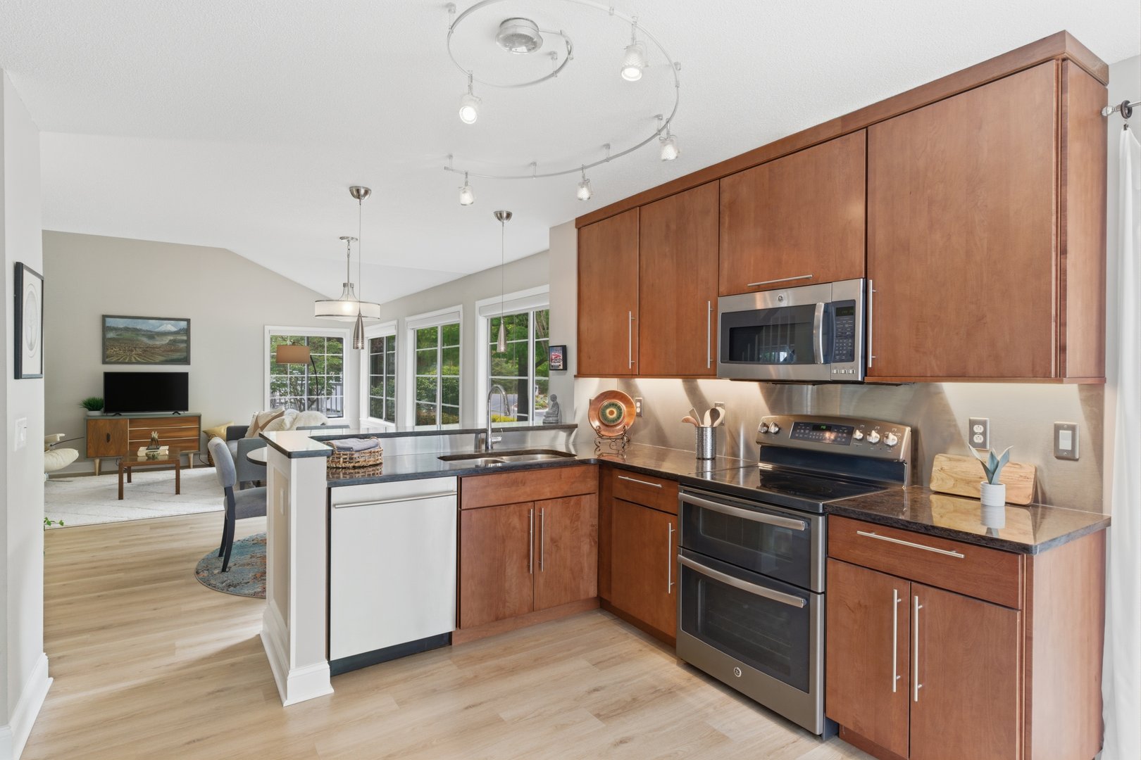 32 Southbridge Court Photo 20