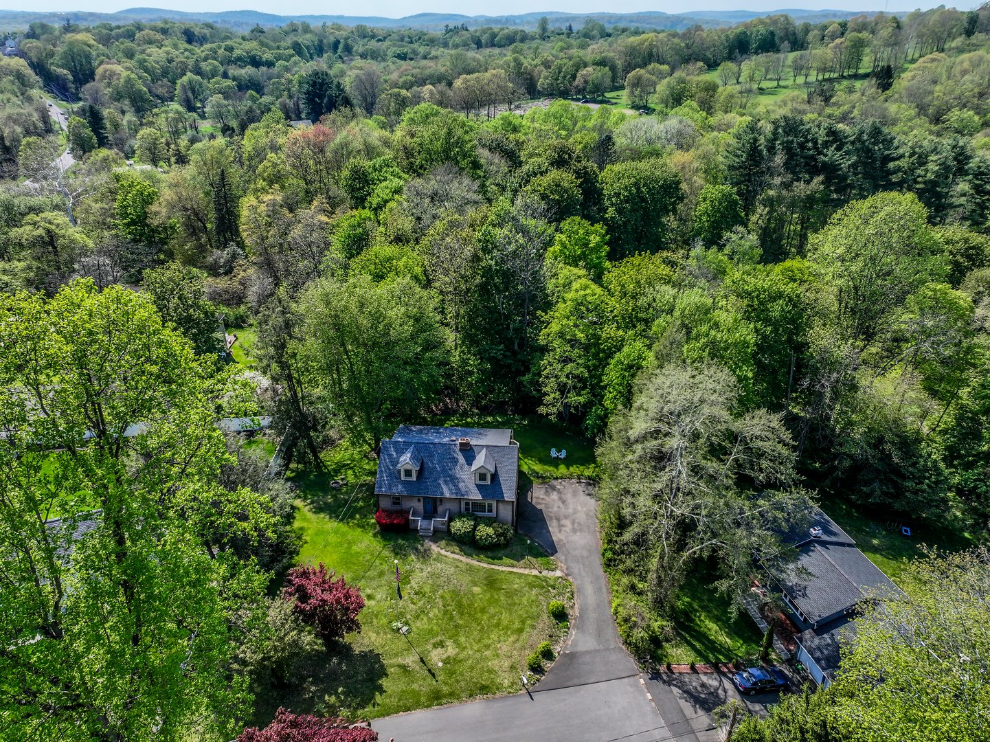 6 Brookdale Lane Photo 2