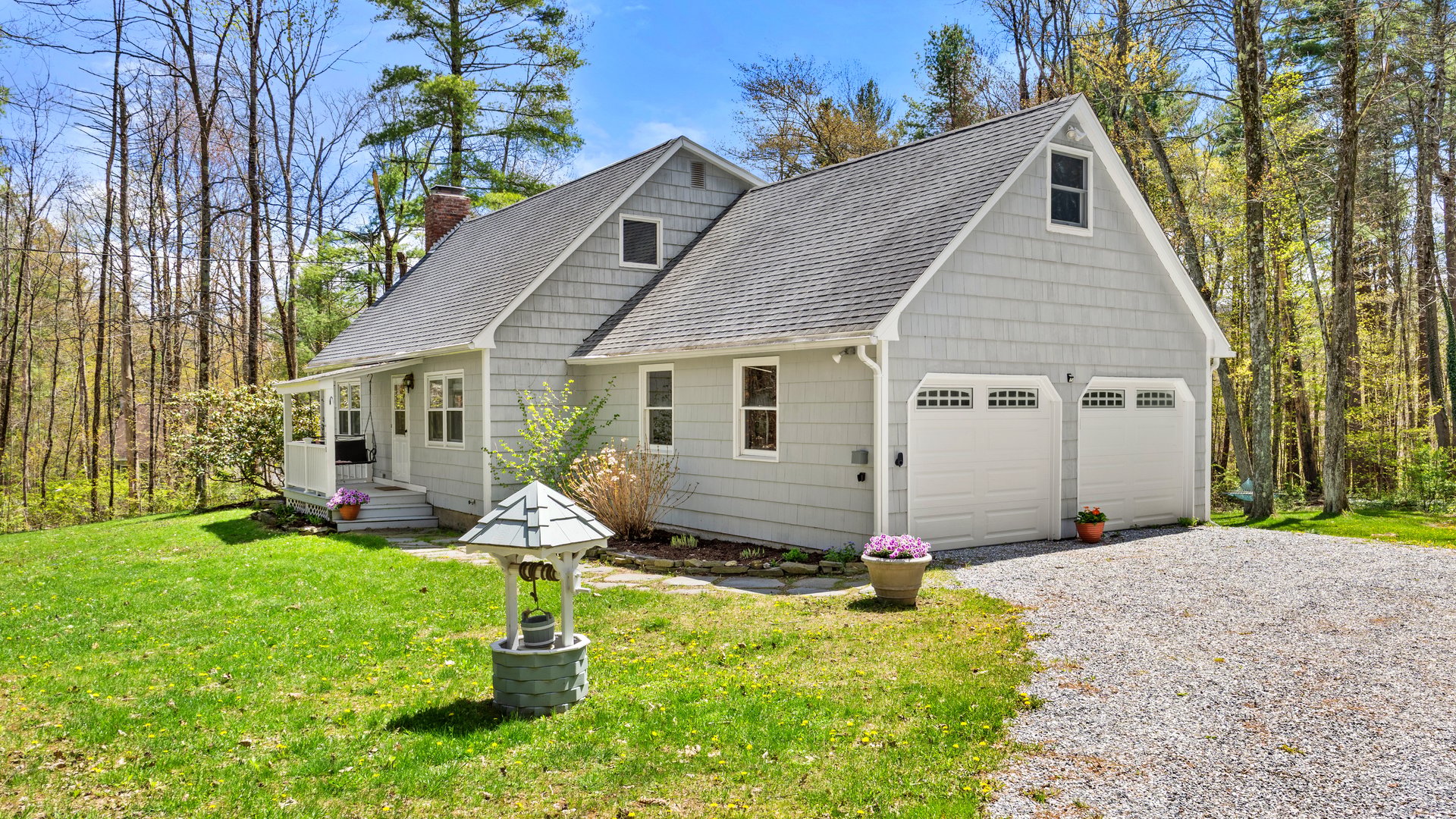 230 Middle Road Photo 1