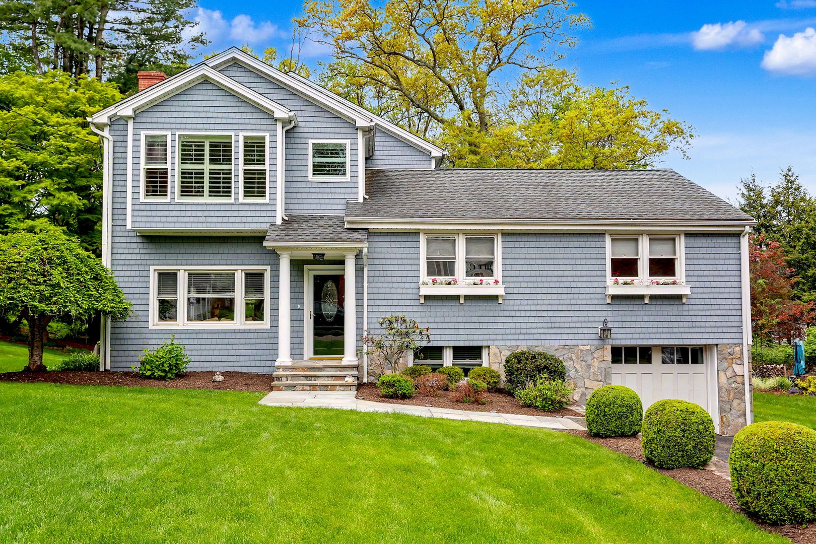 73 Oxbow Road Photo 1