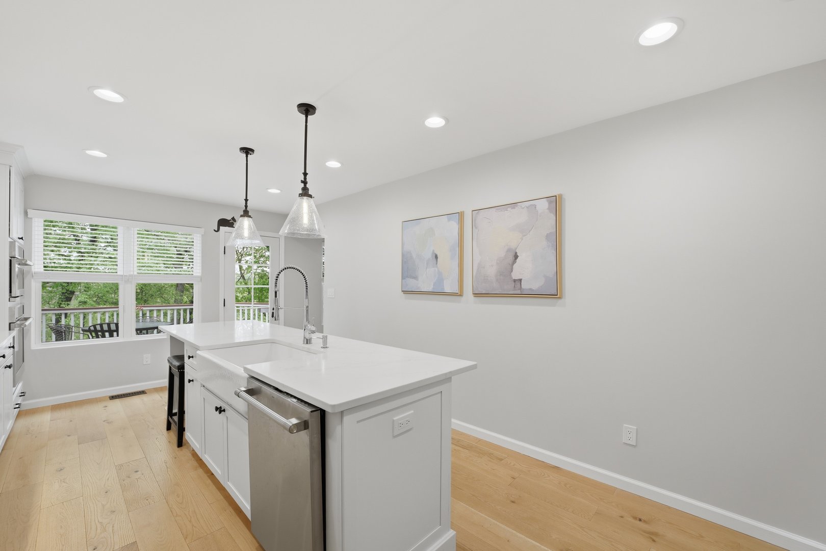 7 Guilford Circle Photo 6