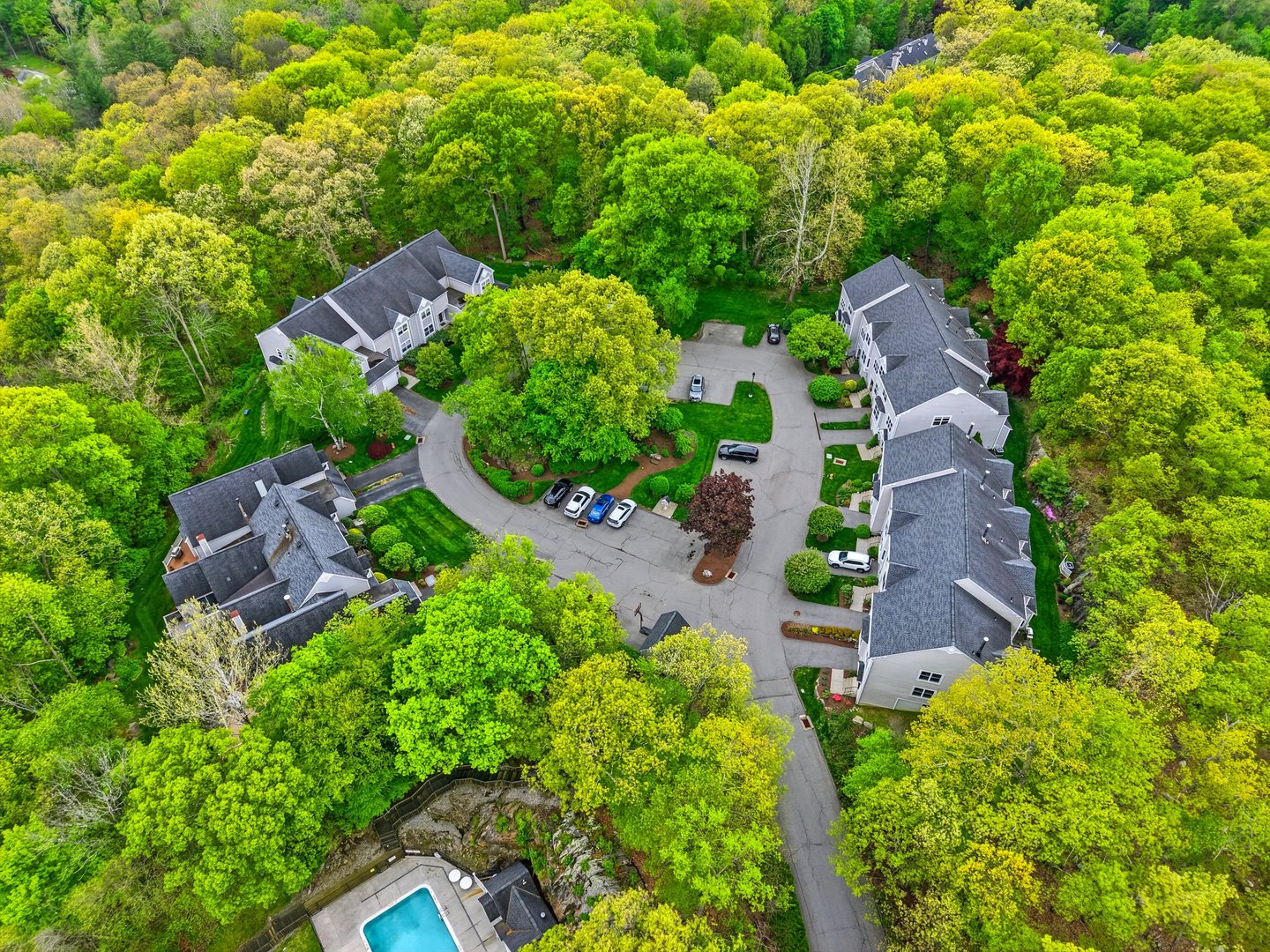 7 Guilford Circle Photo 29