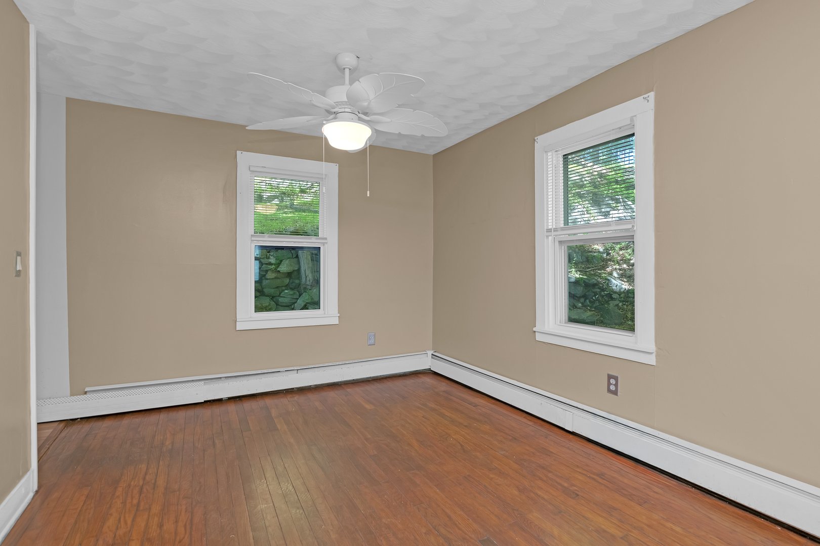 30 Durfey Street Photo 14