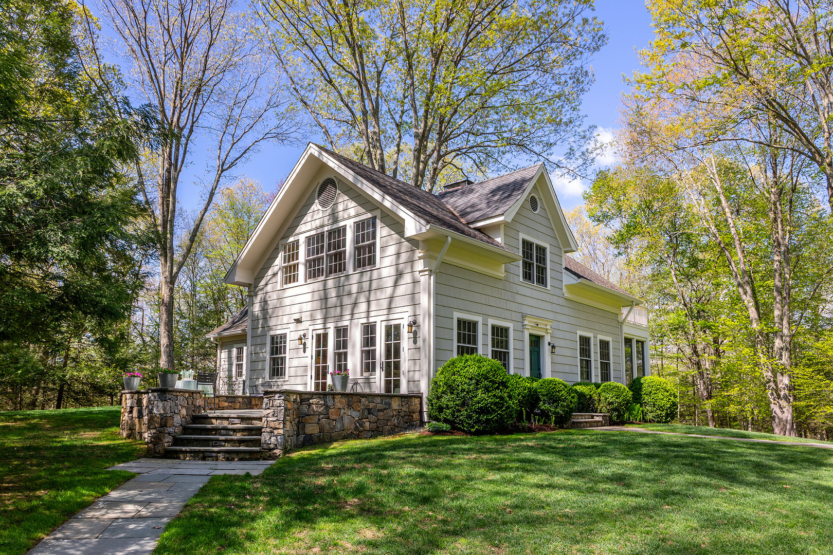 18 Curtis Road Photo 2