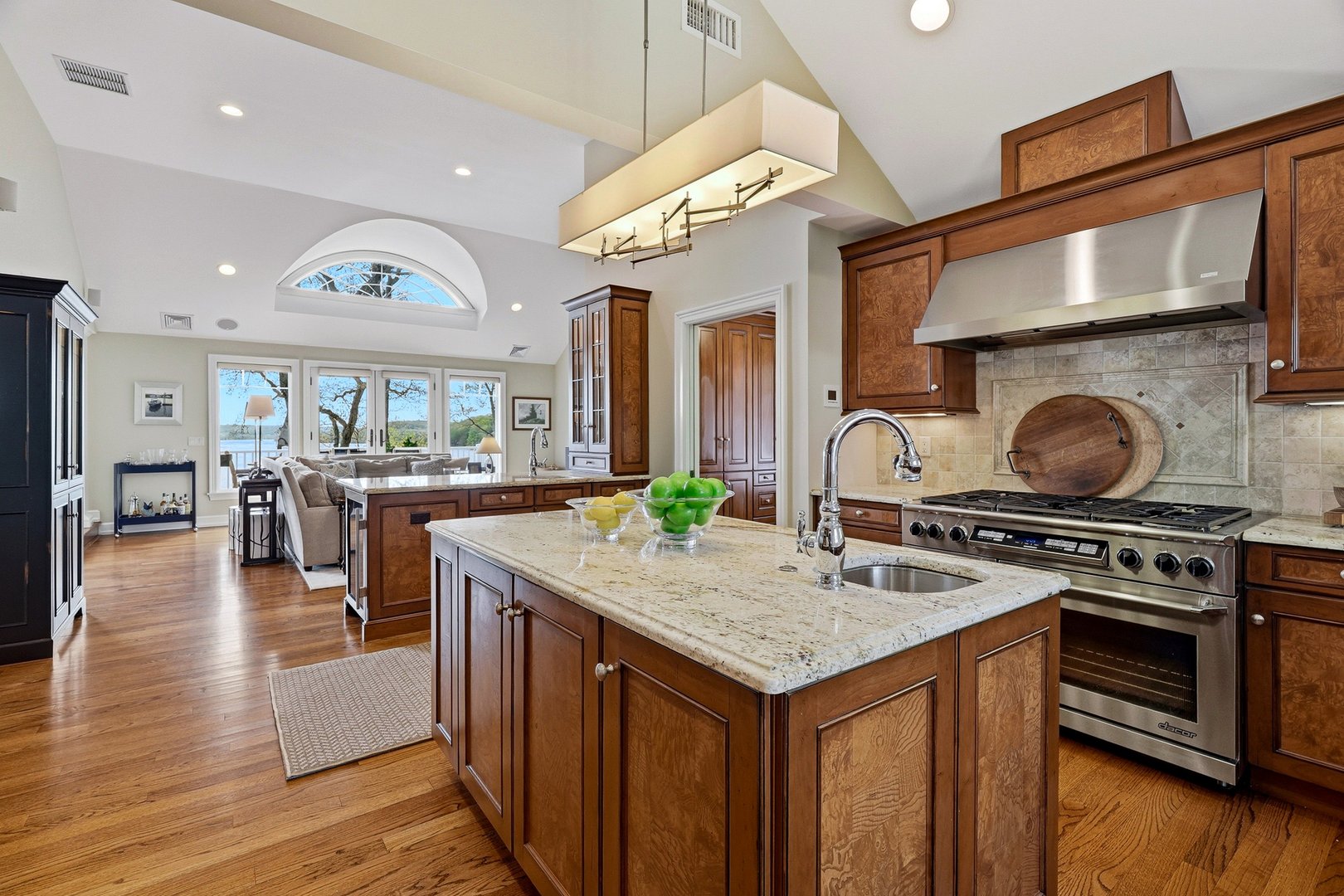 77 Joshua Lane Photo 18