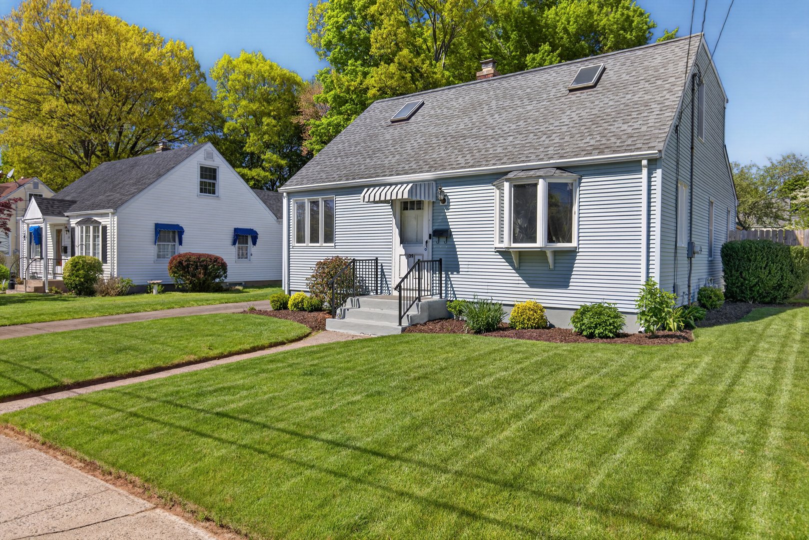 39 Westview Street Photo 3