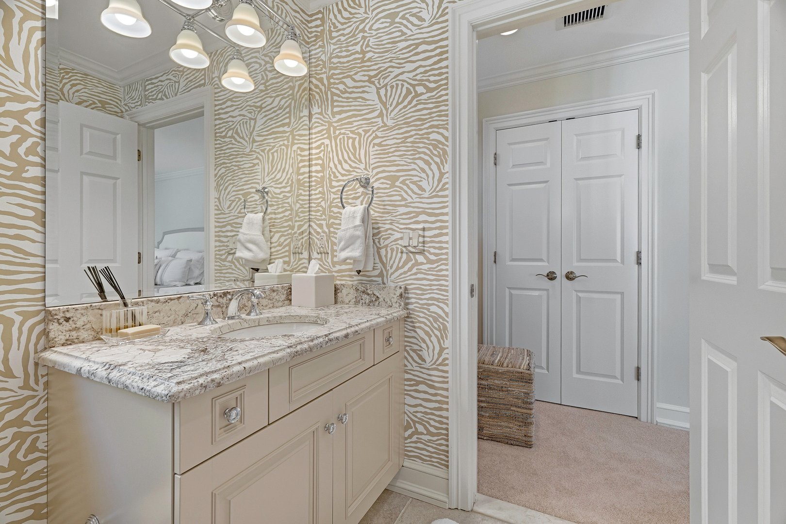 77 Joshua Lane Photo 33