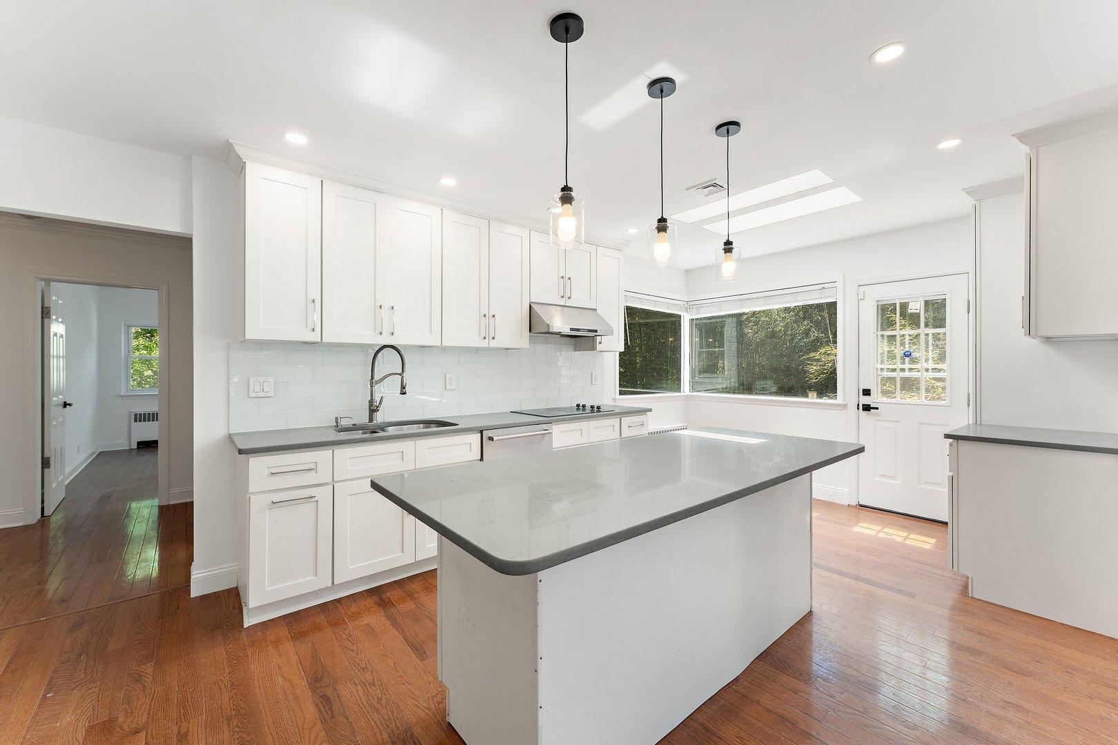 128 Moorland Drive Photo 6