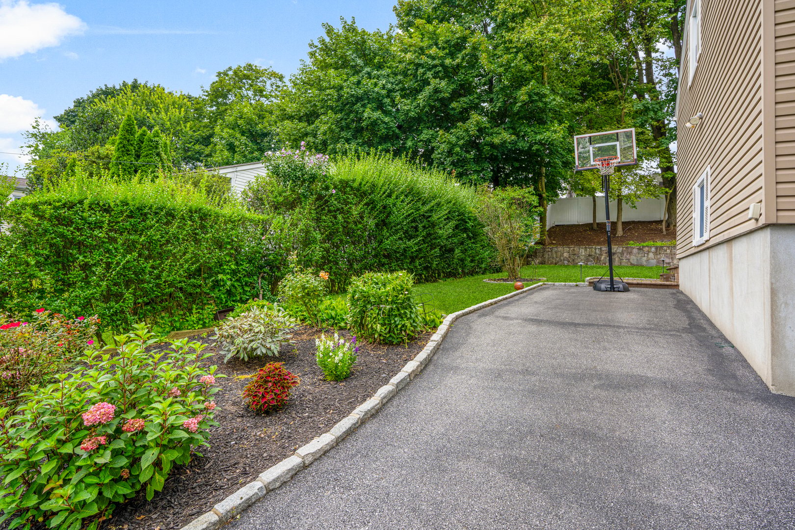 5 Oakridge Road Photo 25