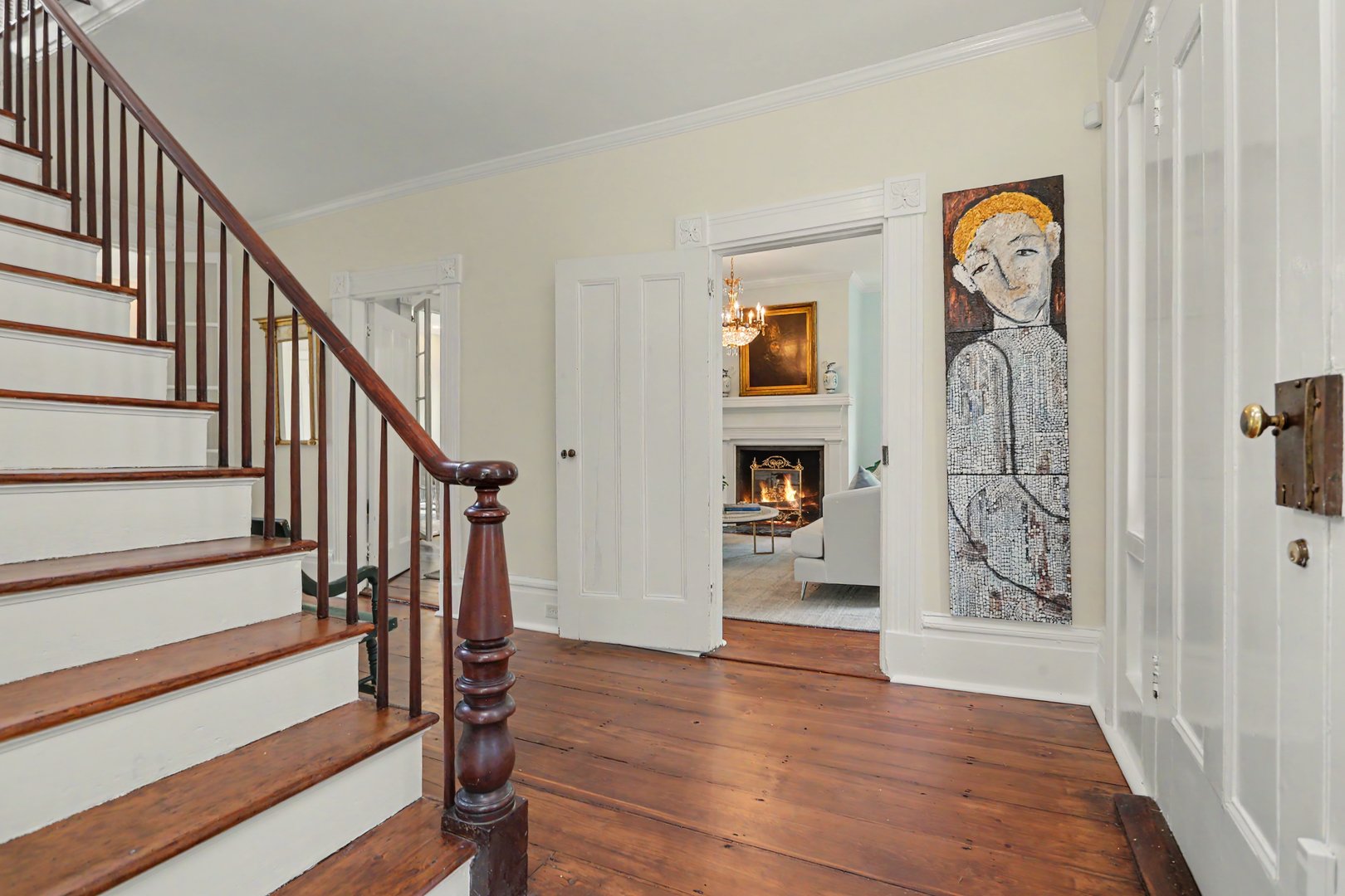 530 Roxbury Road Photo 3