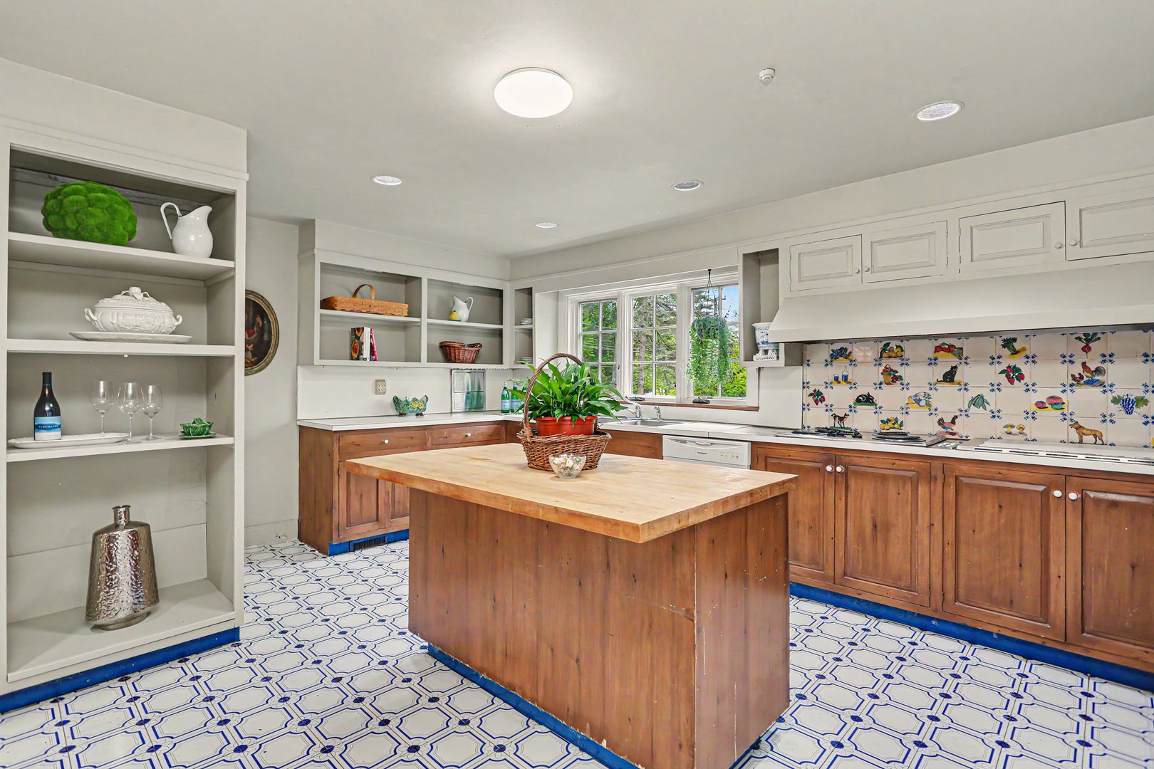 530 Roxbury Road Photo 20
