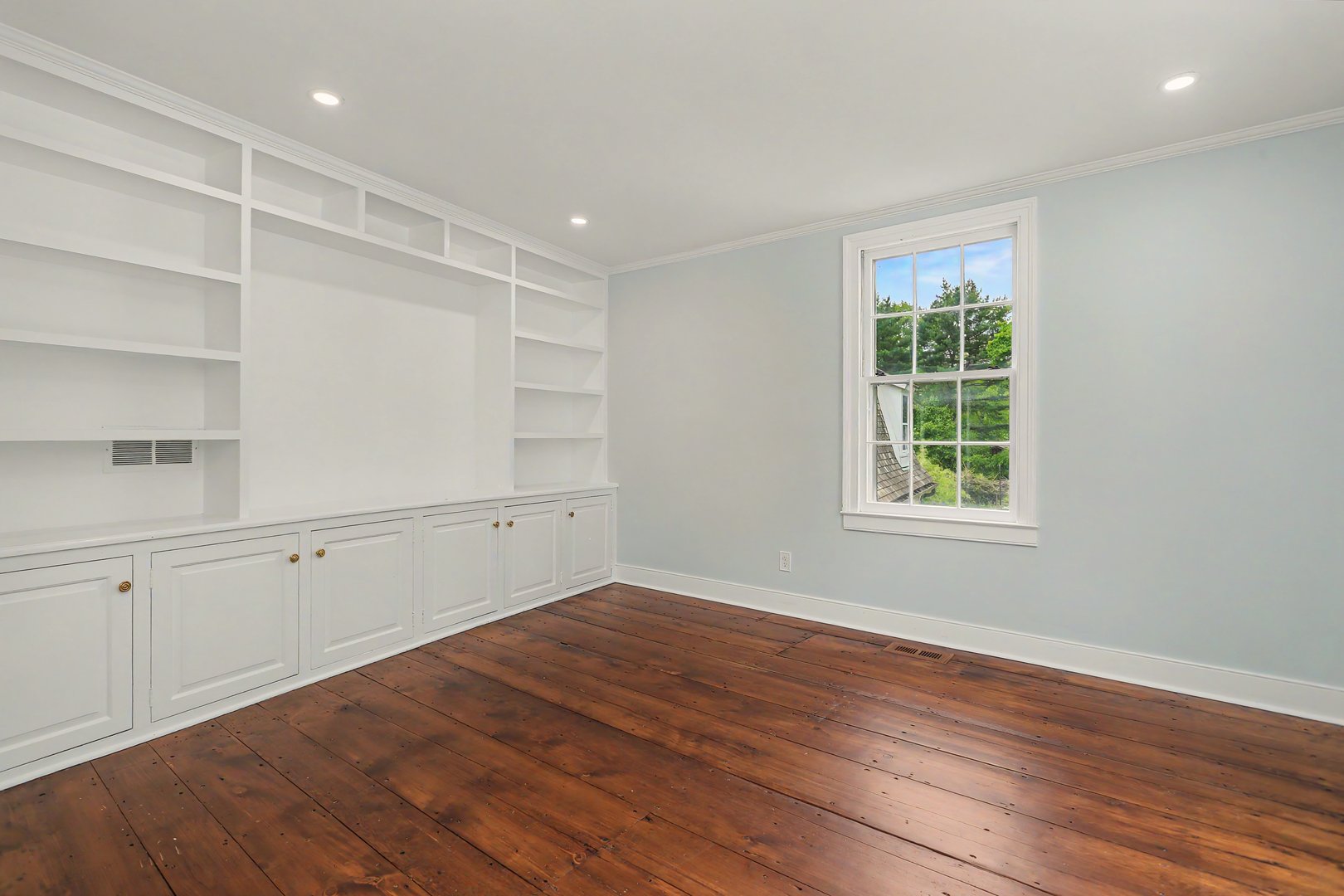 530 Roxbury Road Photo 47