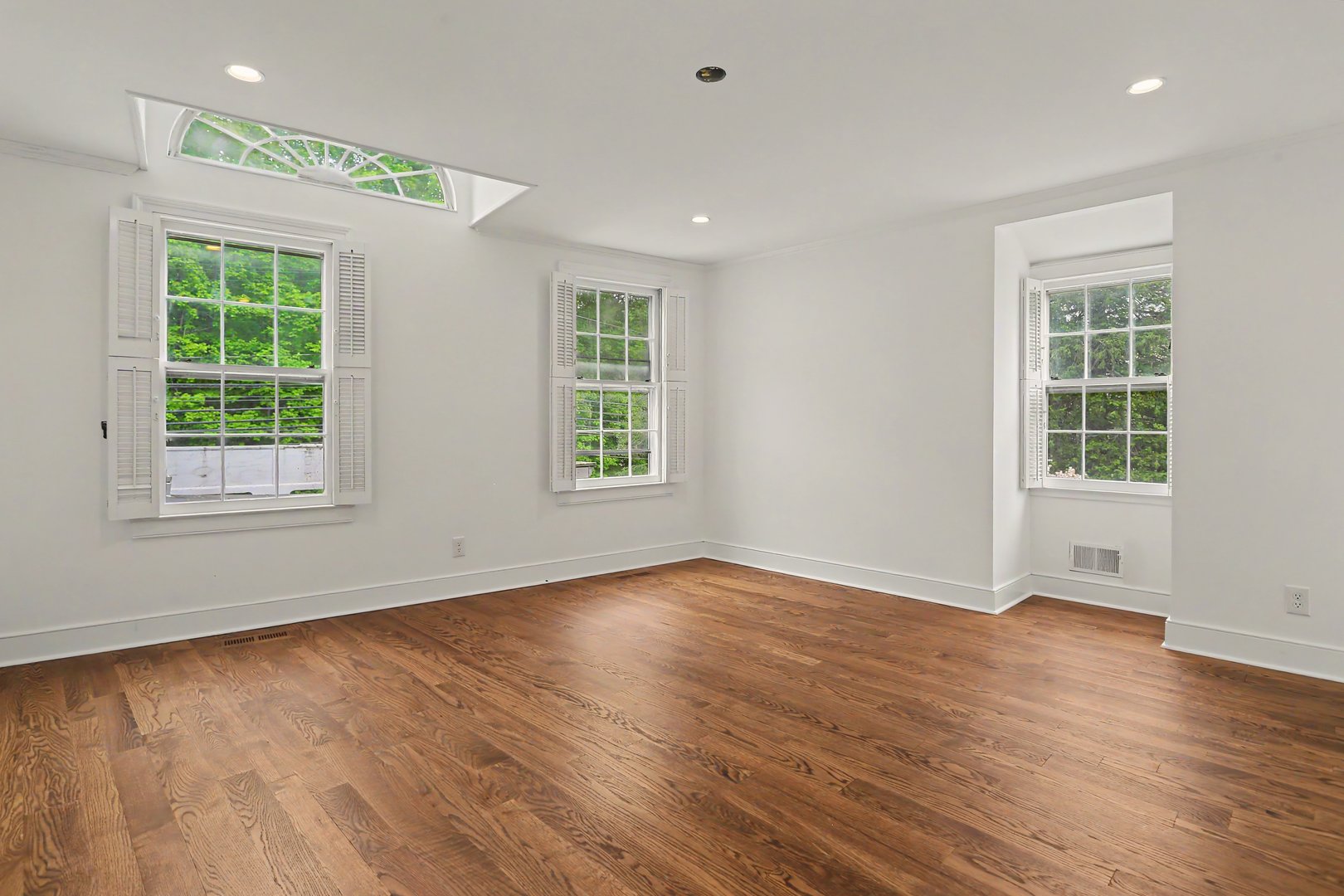 530 Roxbury Road Photo 49