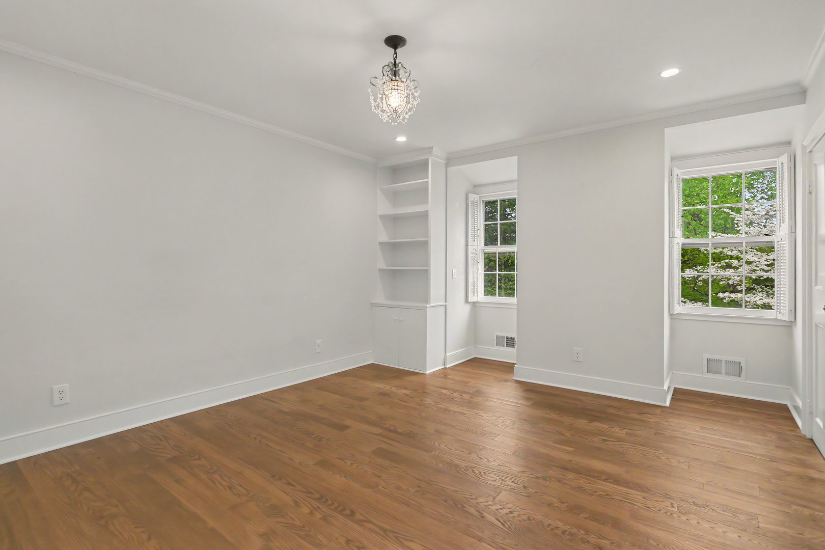 530 Roxbury Road Photo 54