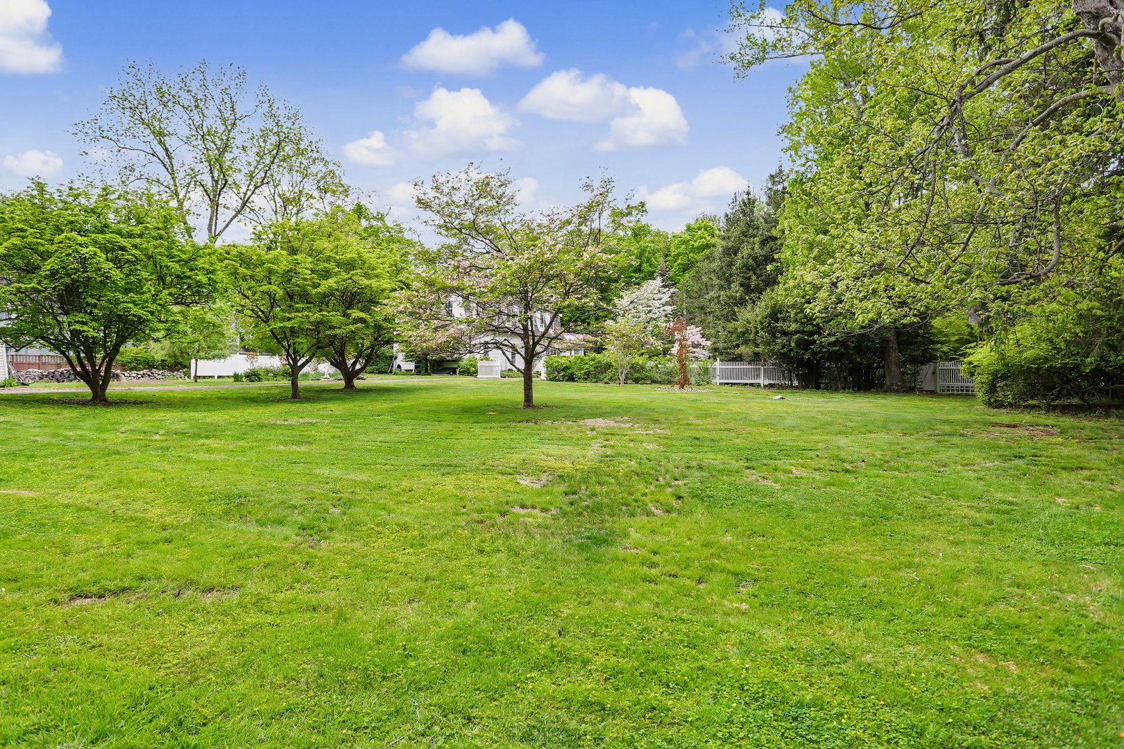 530 Roxbury Road Photo 65