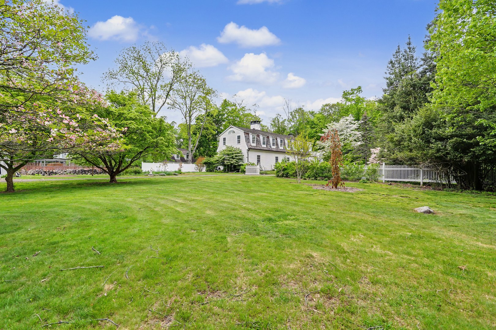 530 Roxbury Road Photo 67