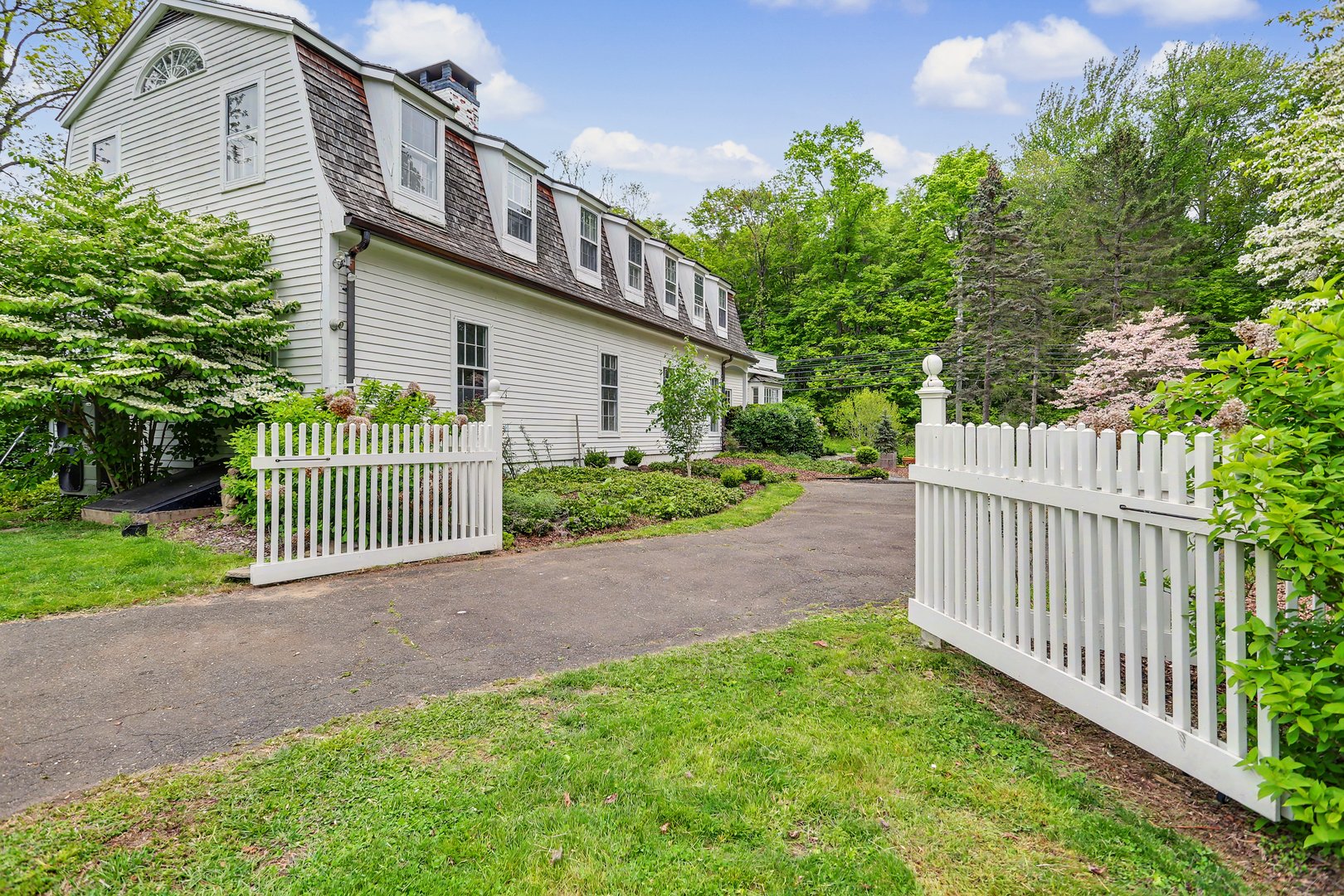 530 Roxbury Road Photo 73