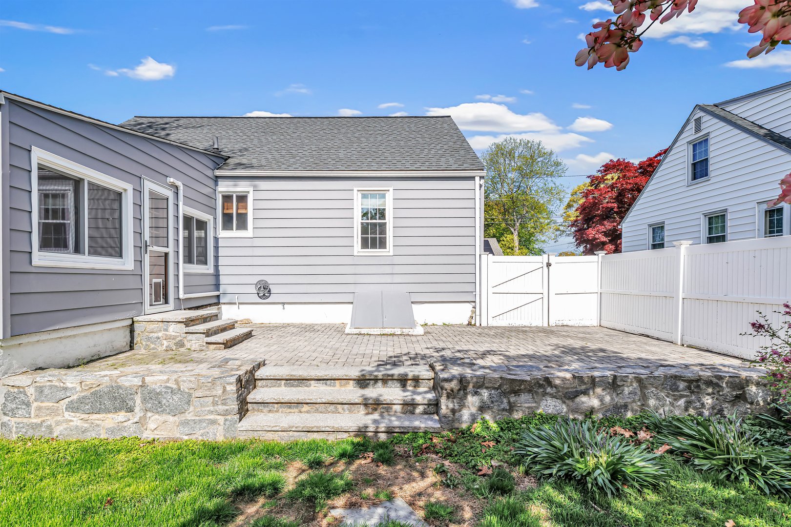 21 Aimes Drive Photo 6