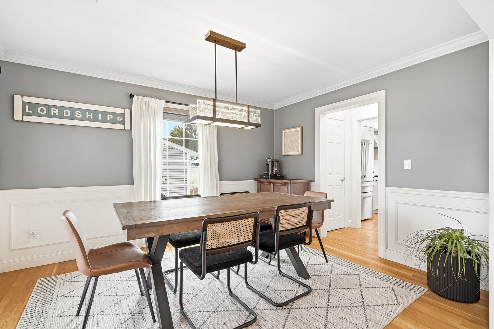 80 Third Avenue Photo 12