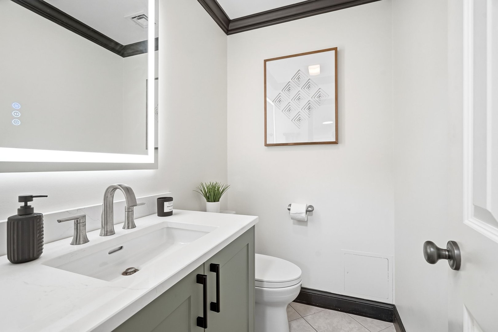 80 Third Avenue Photo 17