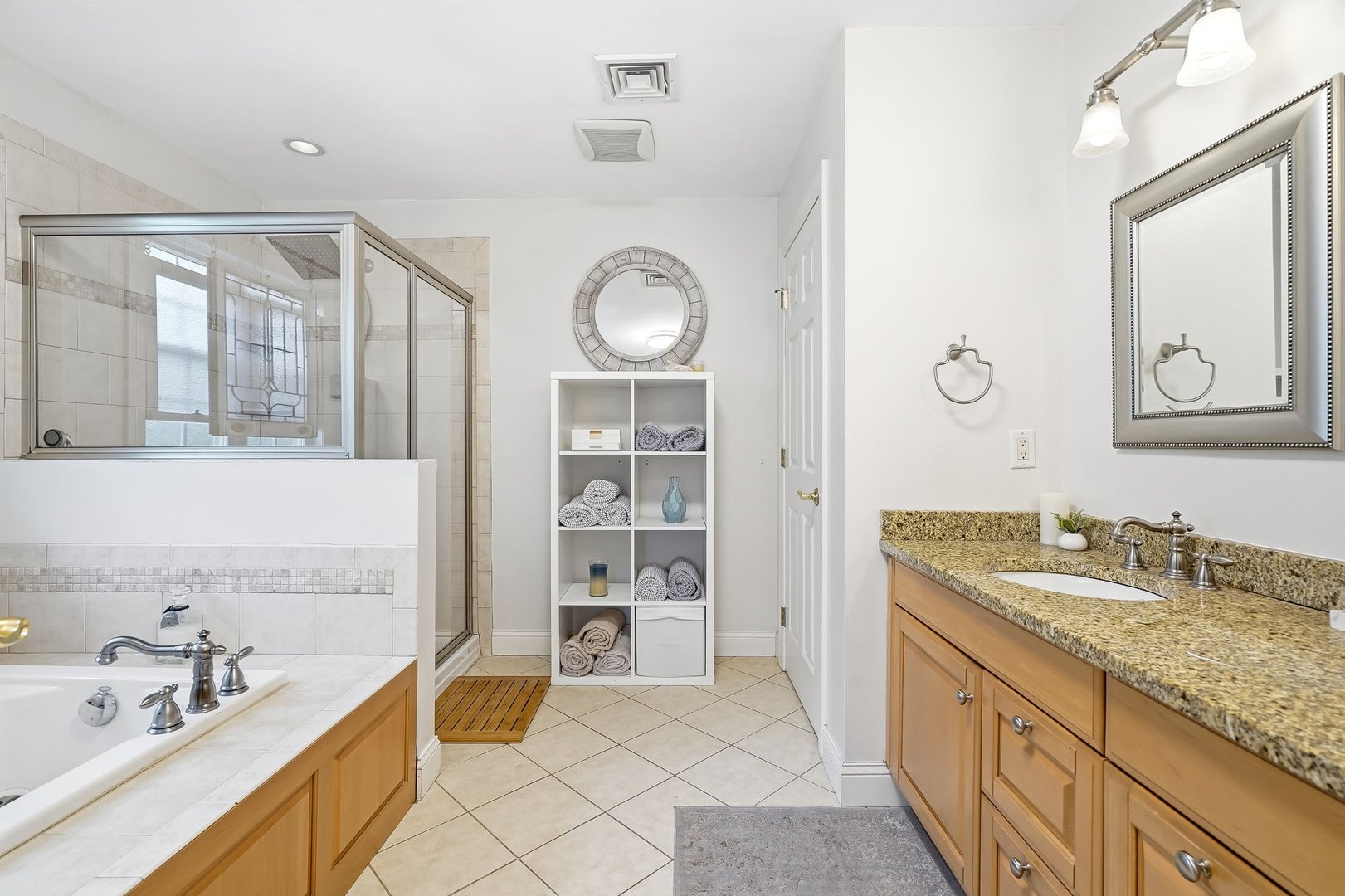 80 Third Avenue Photo 23