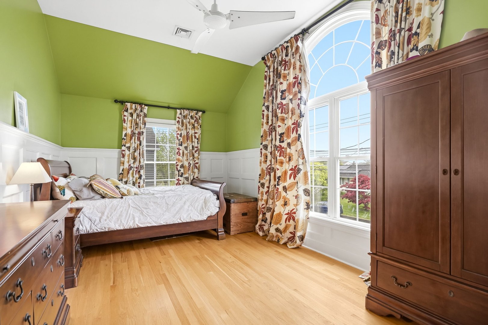 80 Third Avenue Photo 26