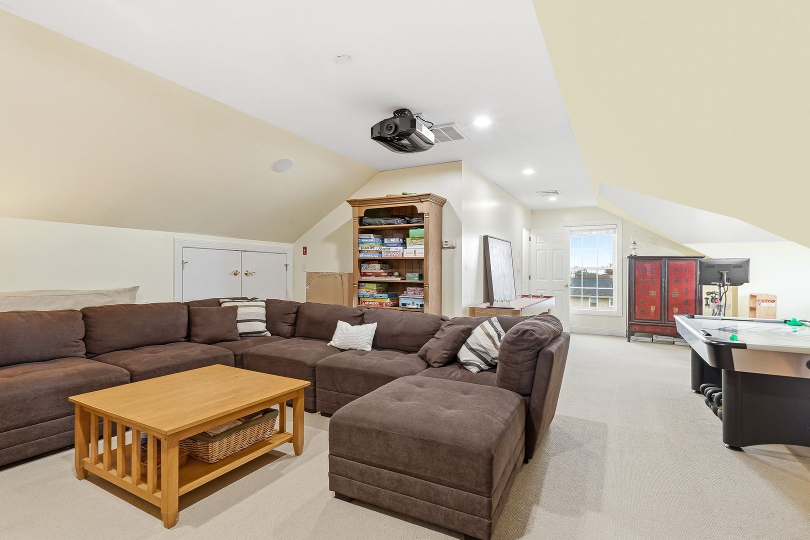 80 Third Avenue Photo 31