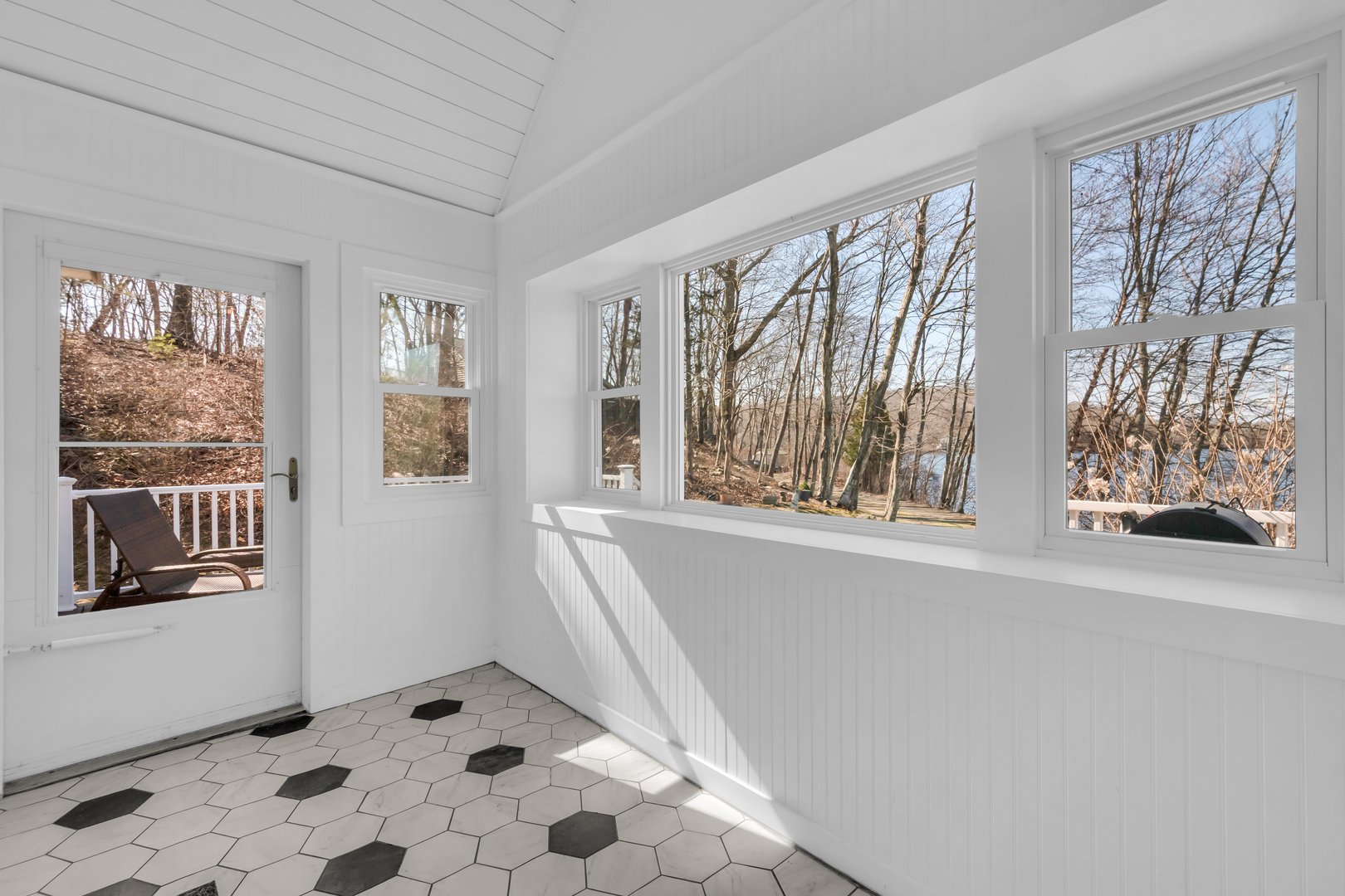 164 Miller Road Photo 9