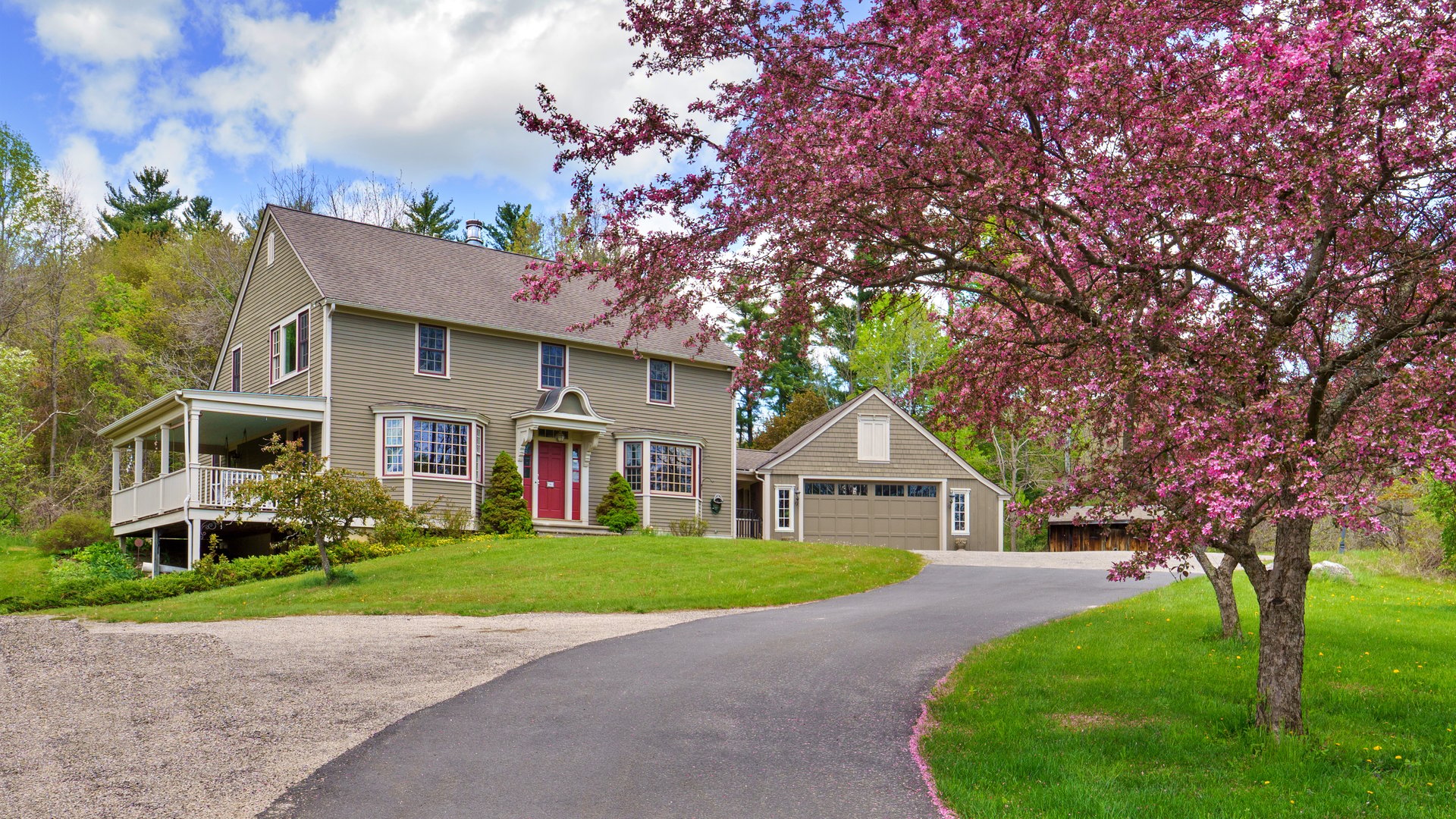 260 Maple Ave Photo 1