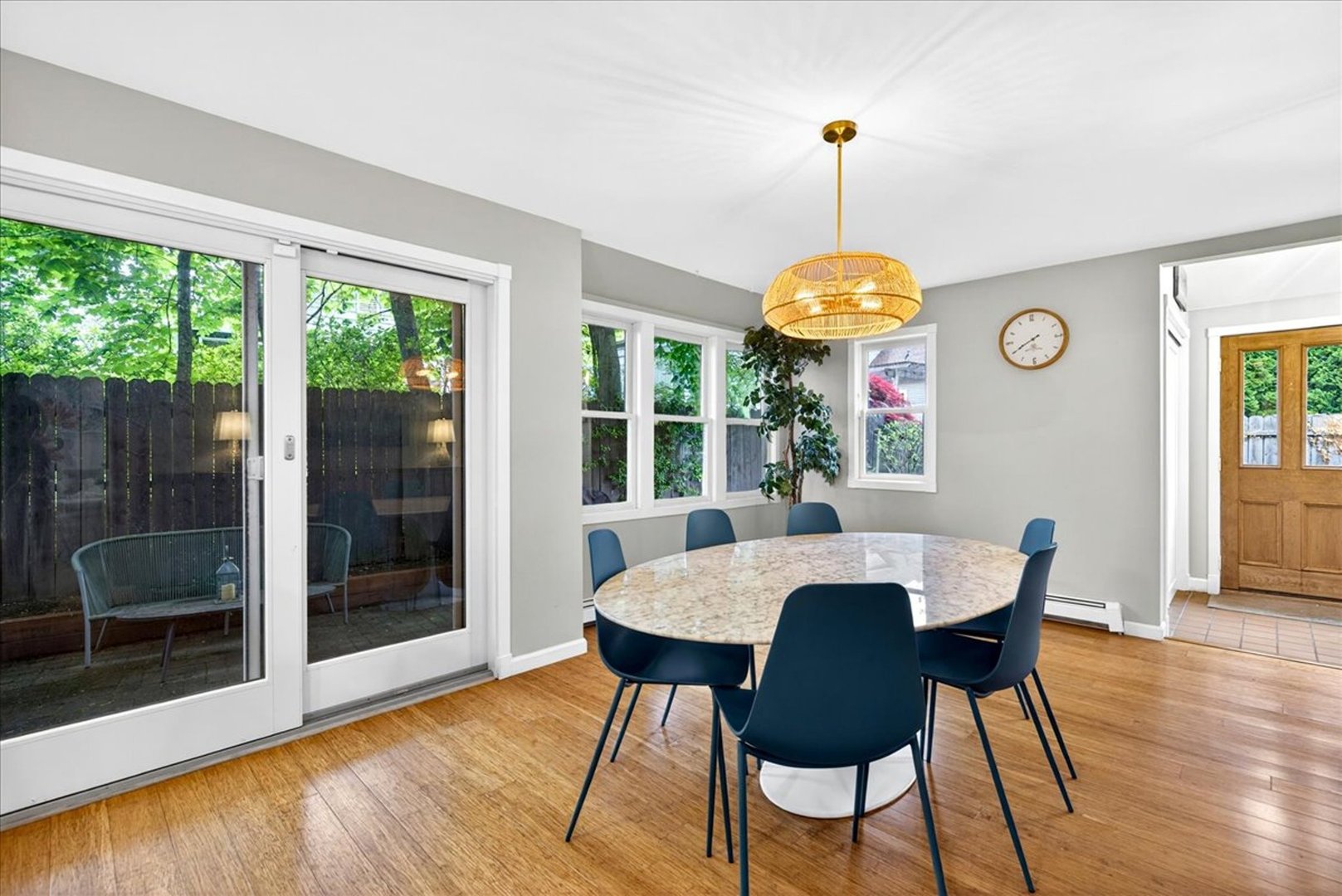 44 Warren Street Photo 13
