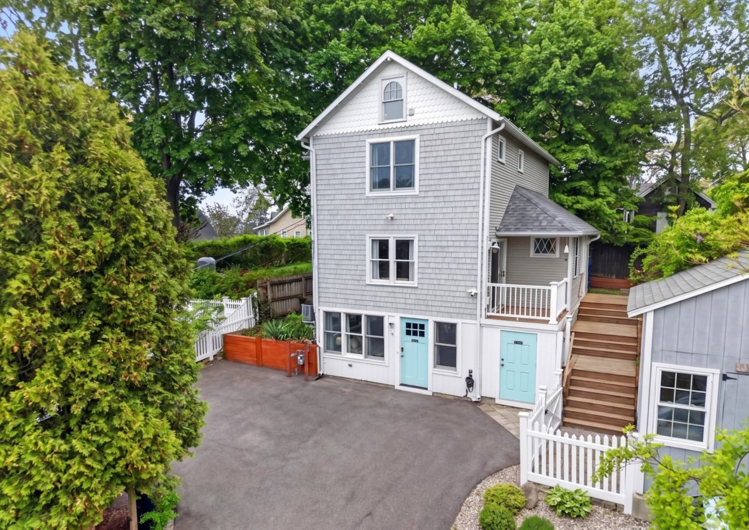 44 Warren Street Photo 5