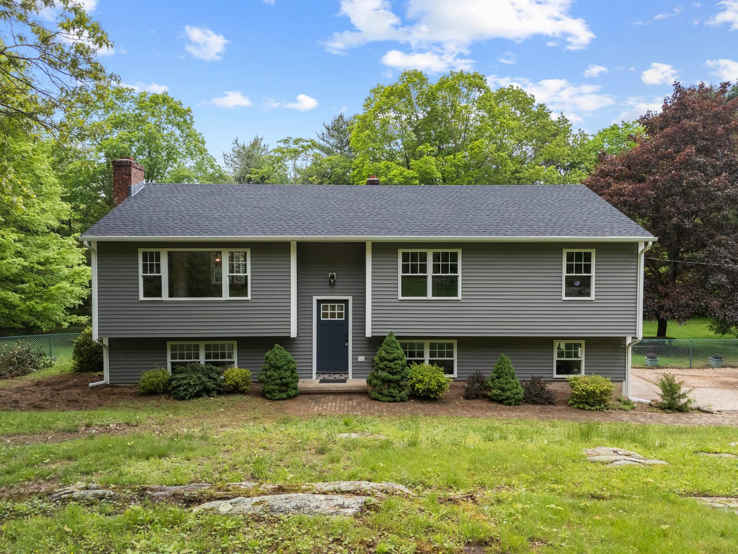 831 Nut Plains Road Photo 1