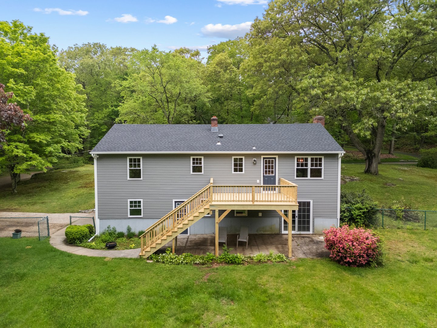 831 Nut Plains Road Photo 23