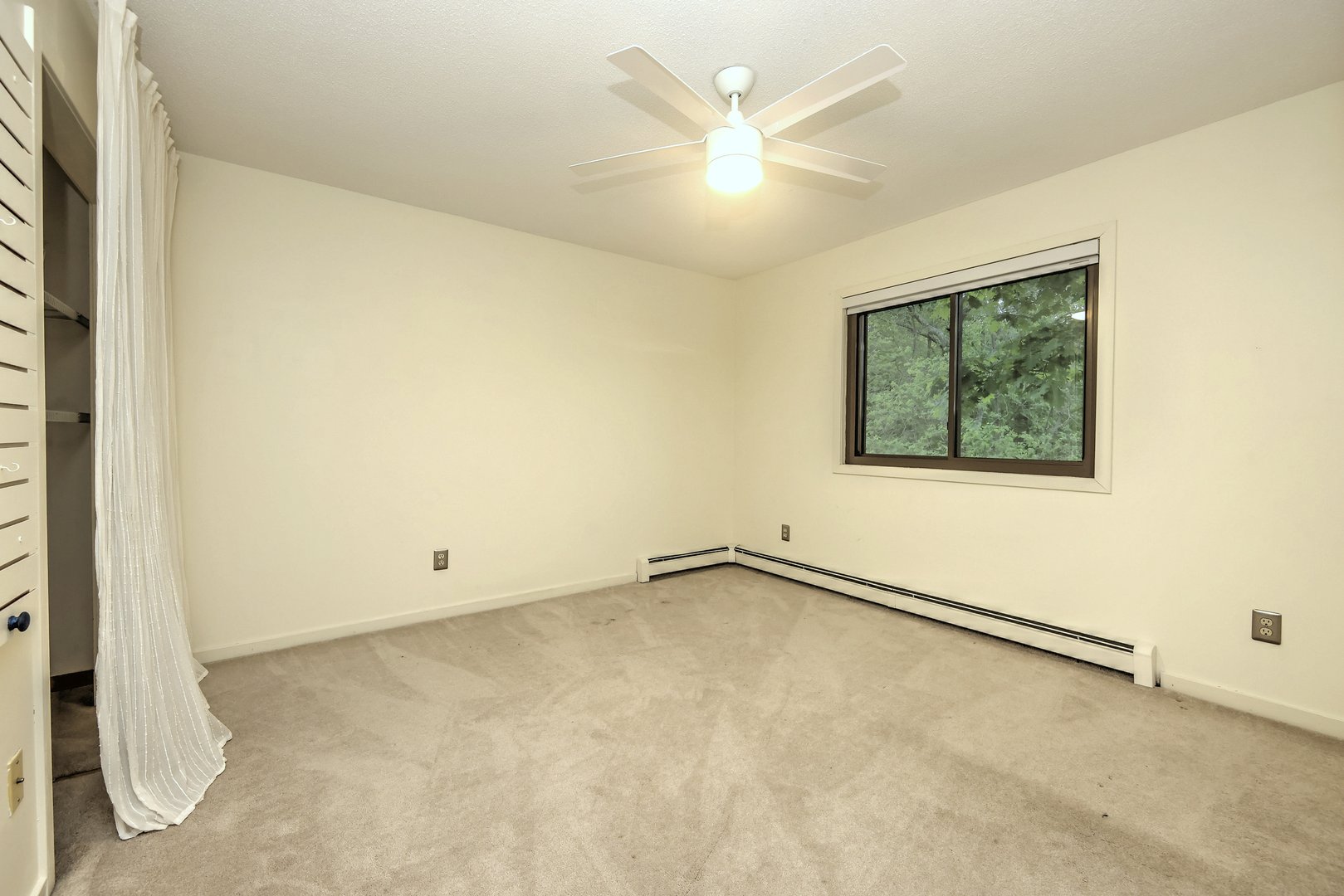 40 Morning Glory Terrace Photo 28